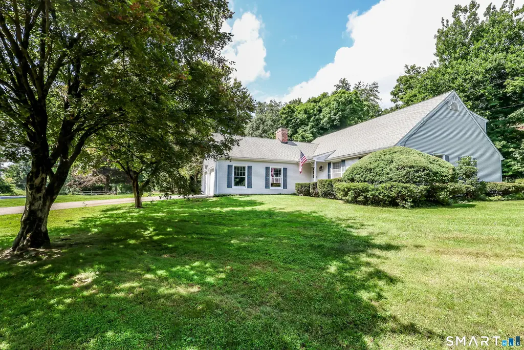 2 White Pine Drive, Brookfield