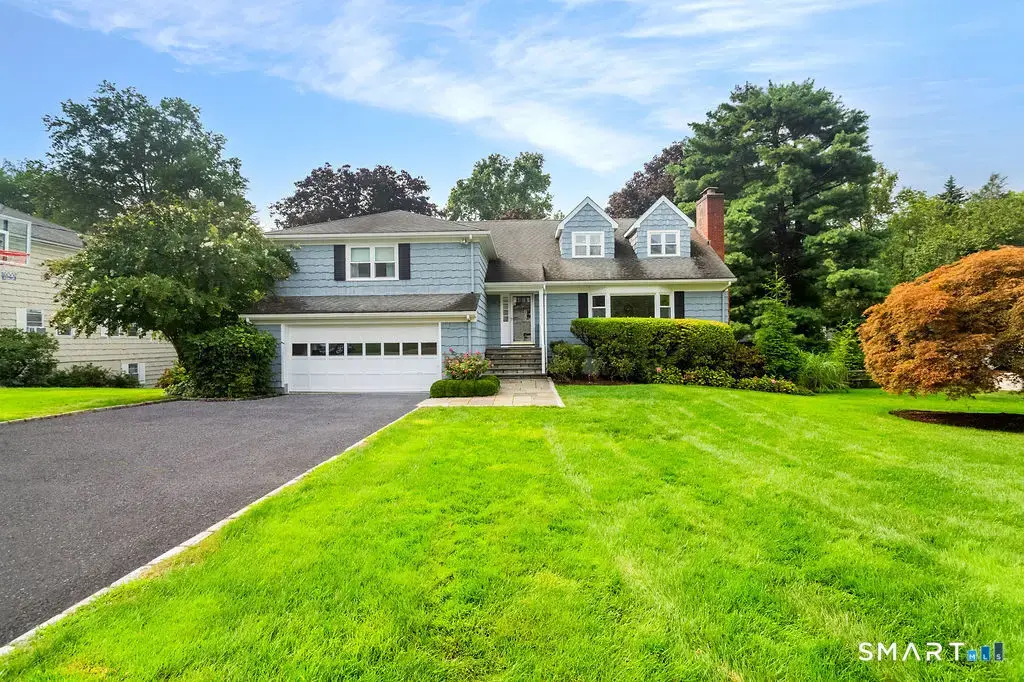 18 Shady Brook Lane, Greenwich