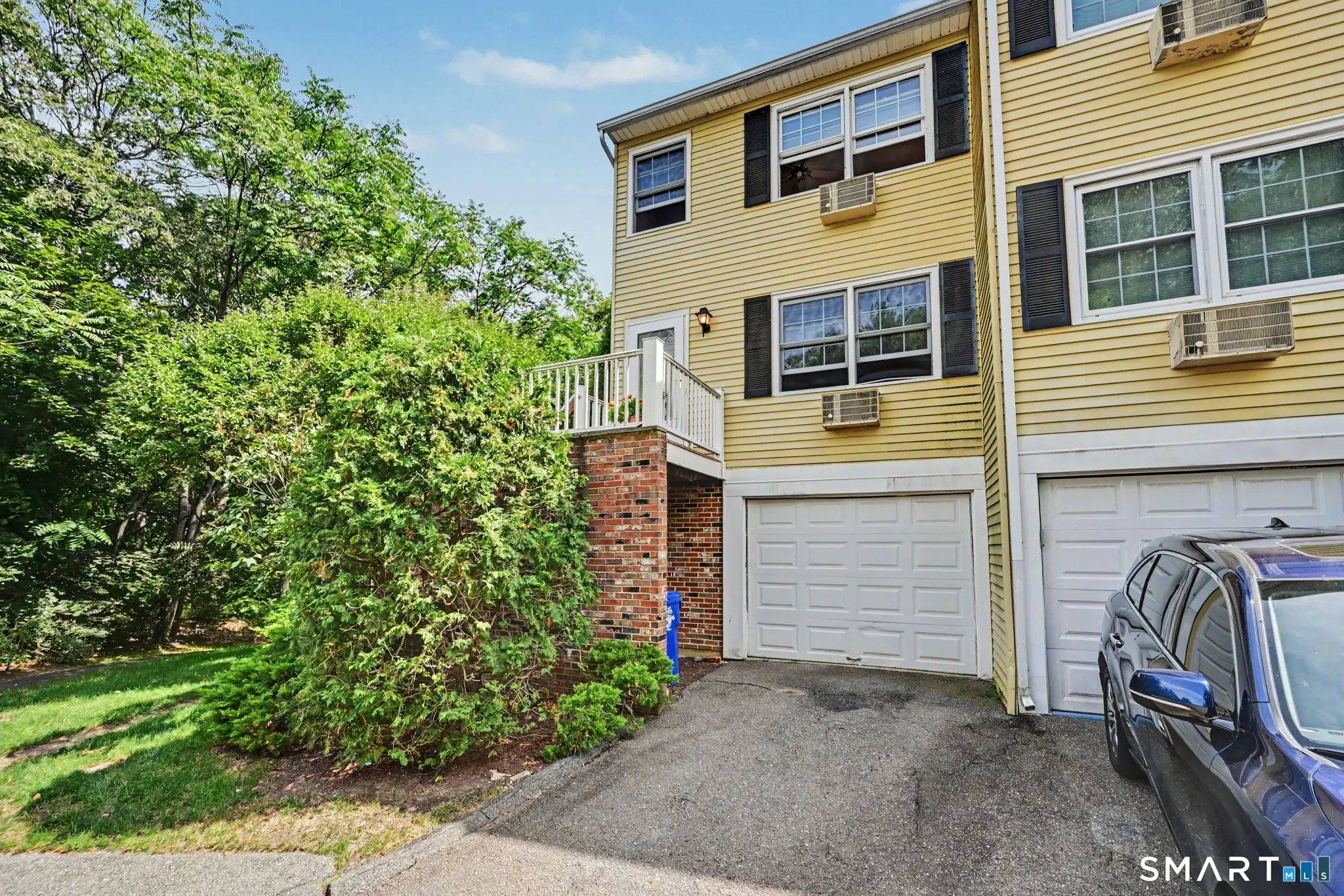 12 Camelot Drive F1, Norwalk