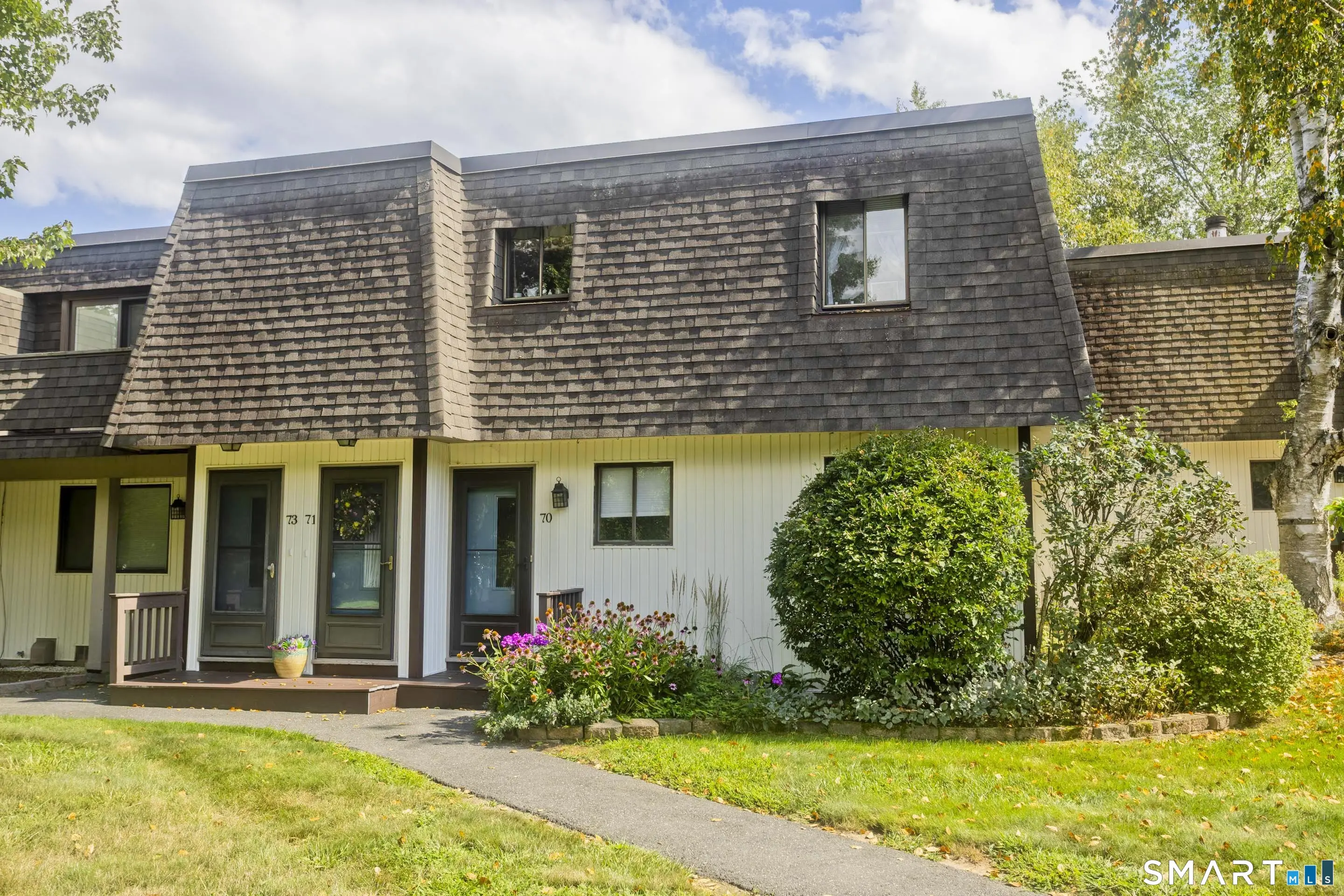 70 Landing Circle 70, Suffield