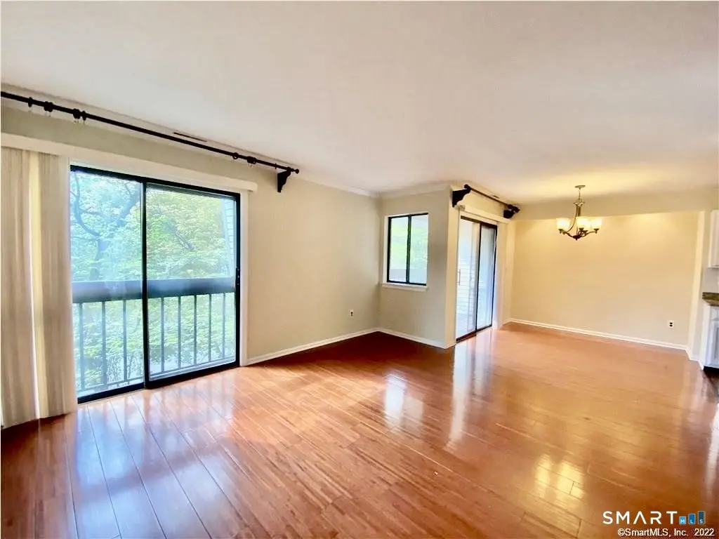 1 Valley Road 205, Stamford