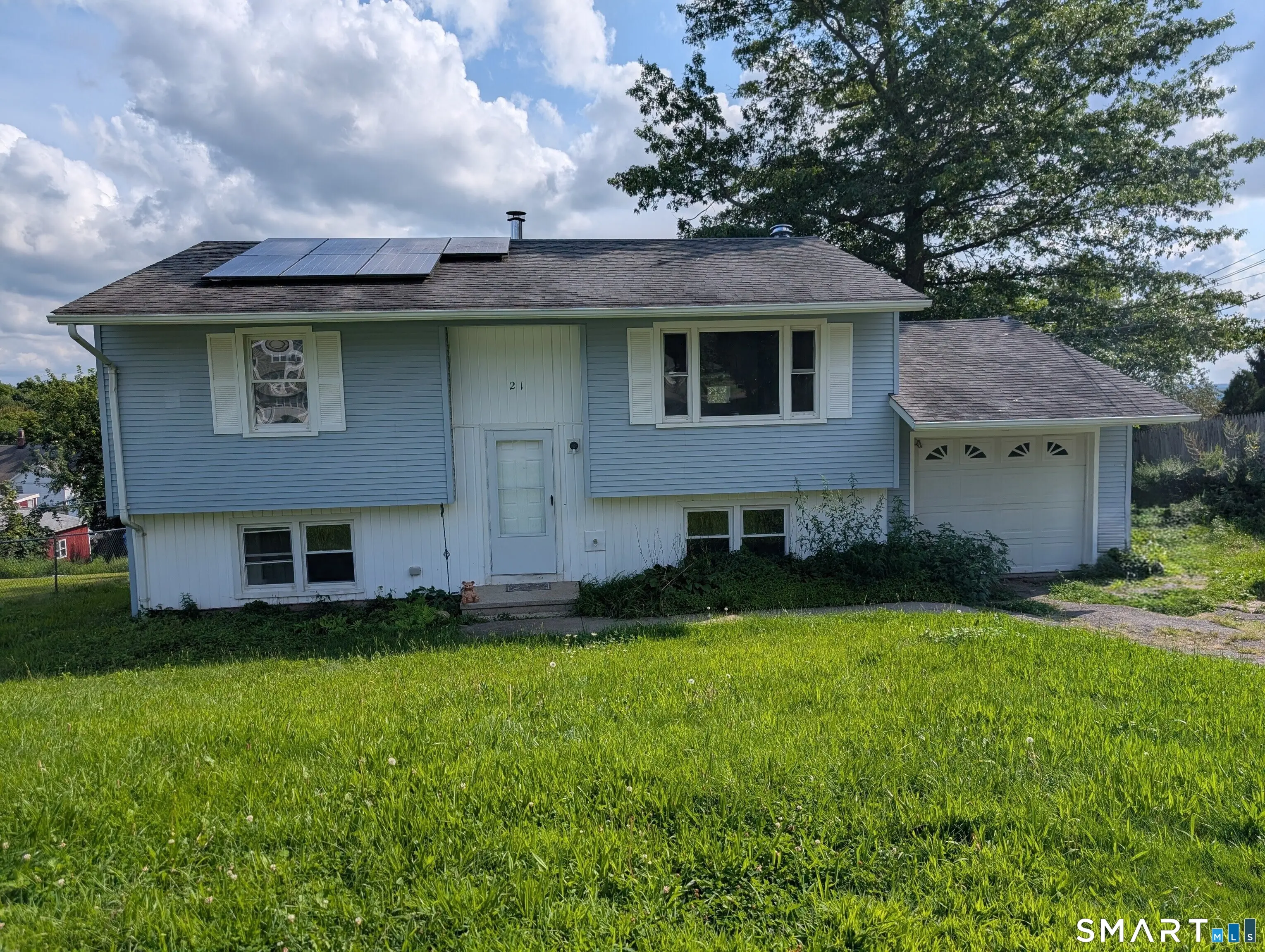 21 Bosse Road, Waterbury