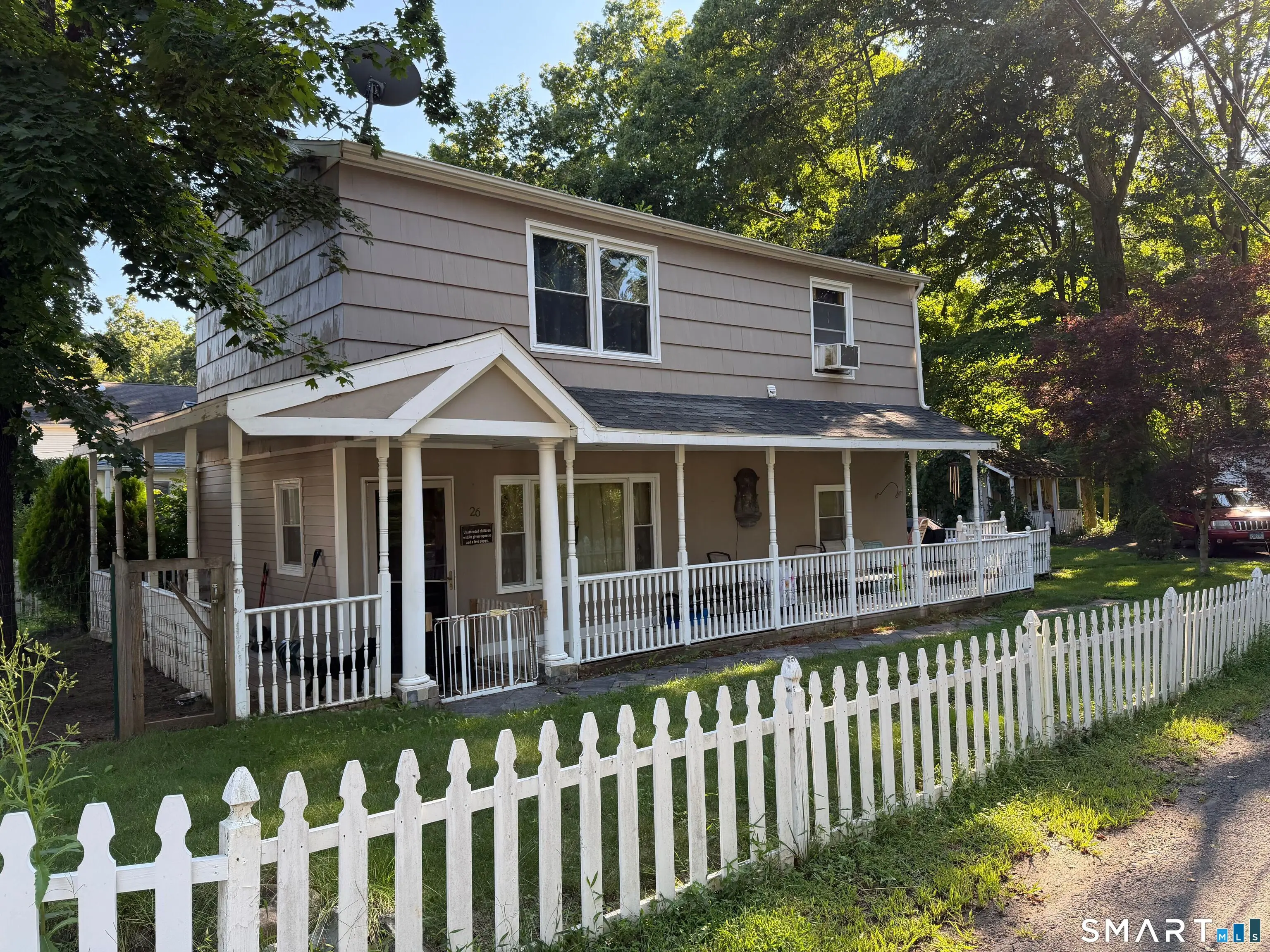 26 View Place, Guilford