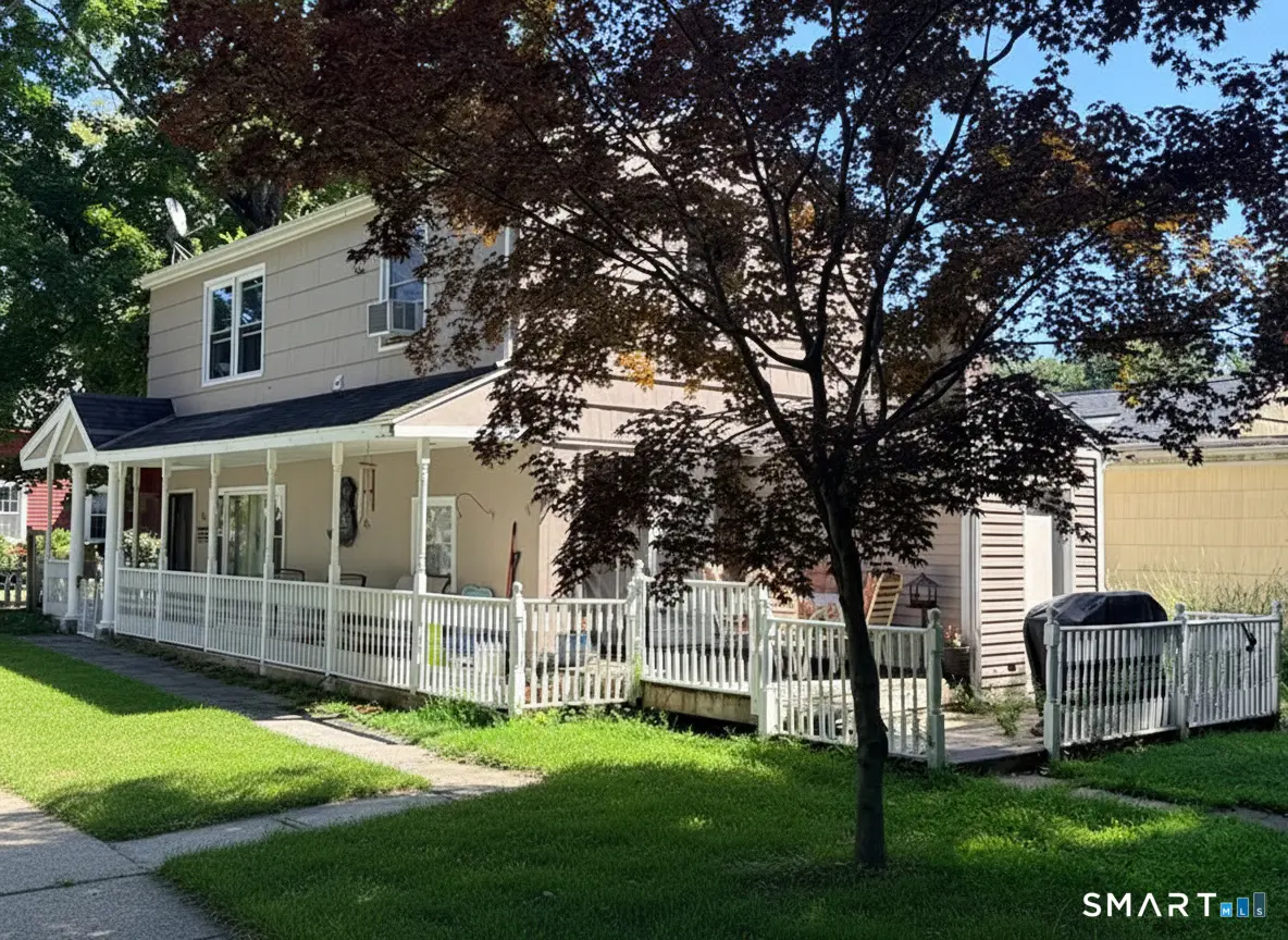 26 View Place, Guilford