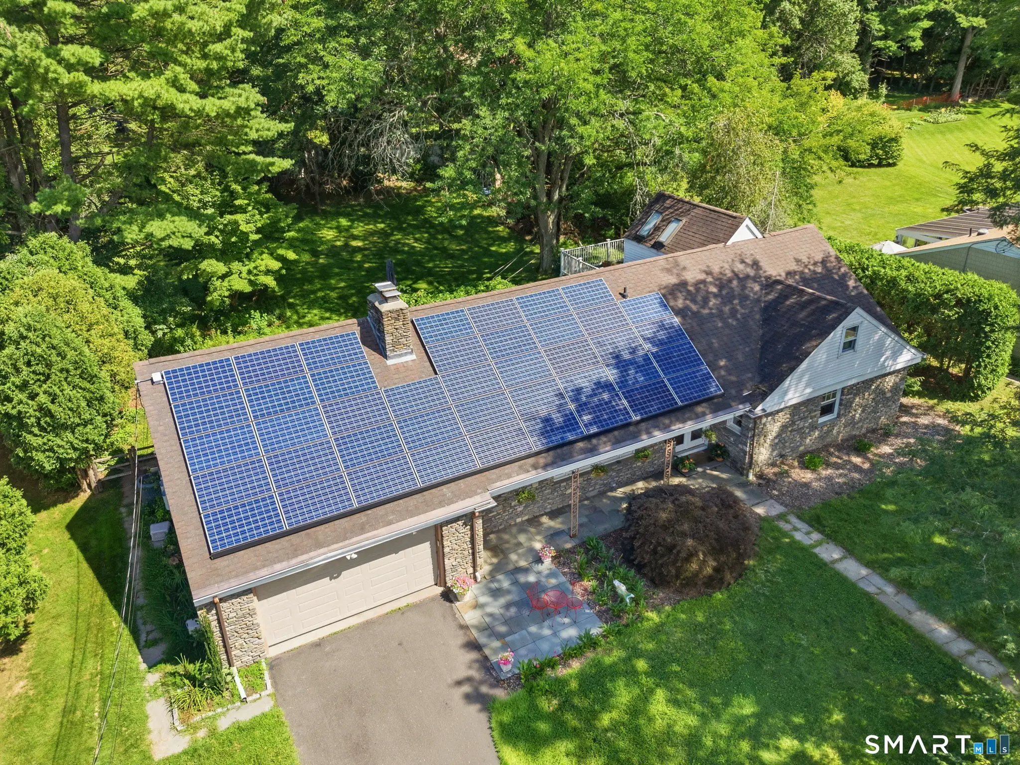 8 Fairwood Farms Drive, West Hartford