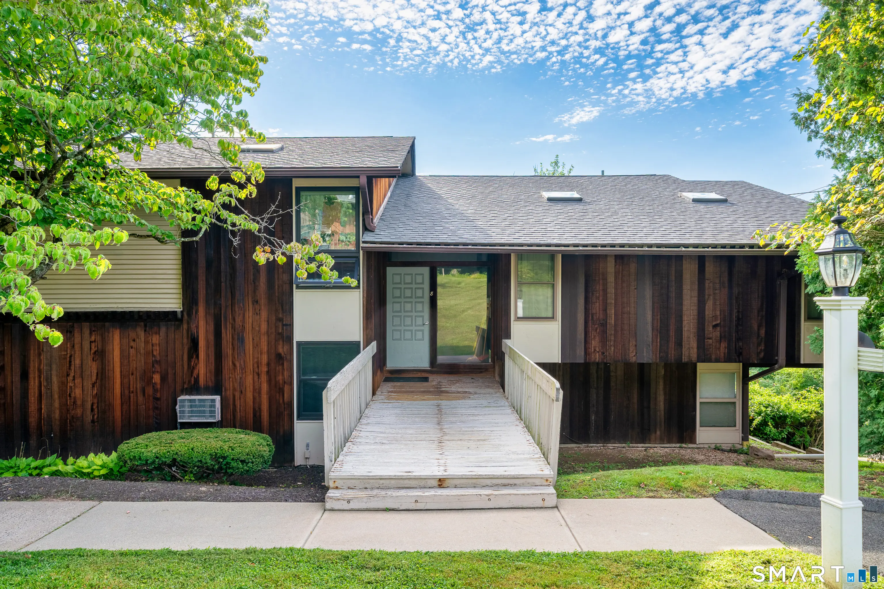 8-g Country Squire Drive 8g, Cromwell