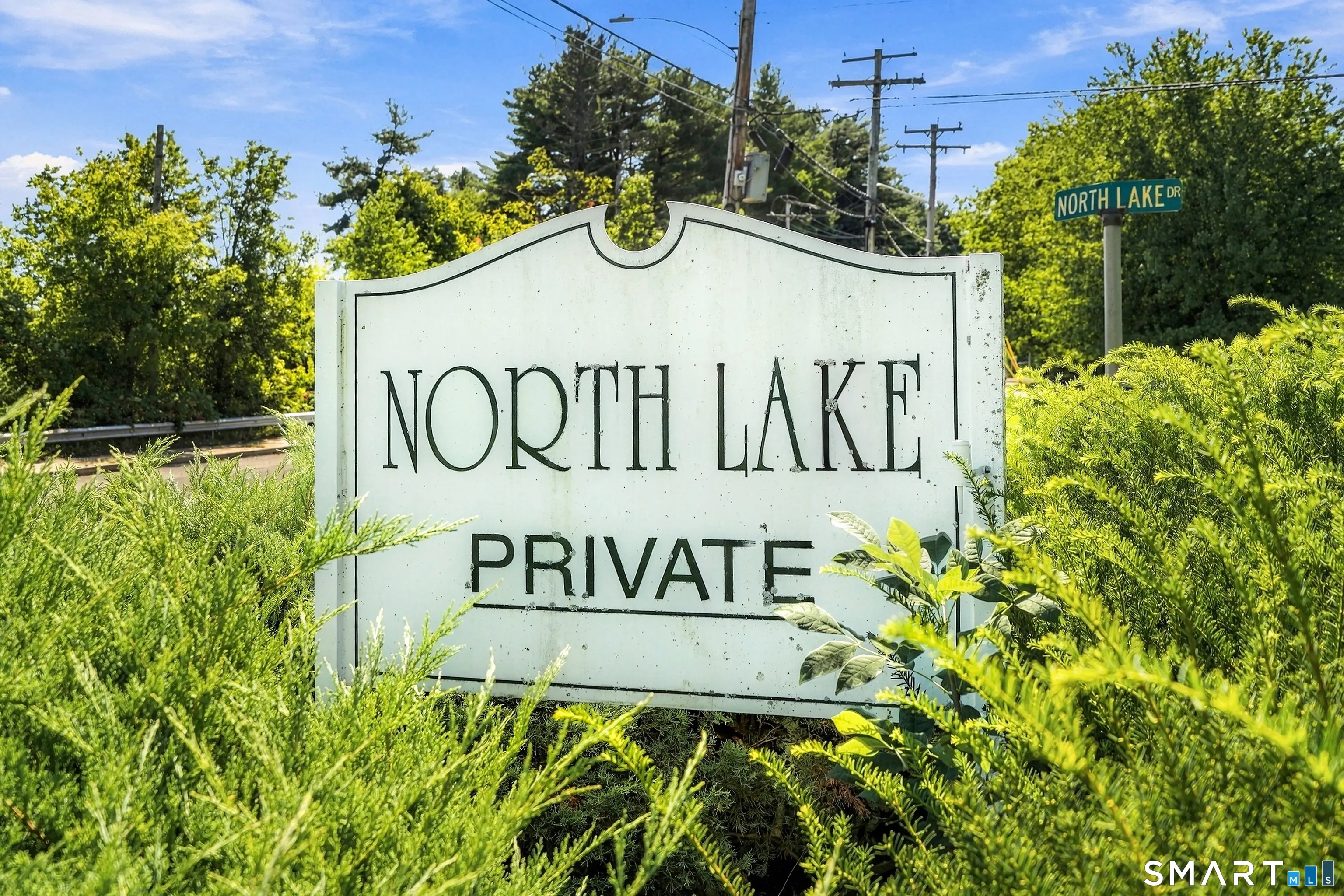 22 North Lake Drive D2, Hamden