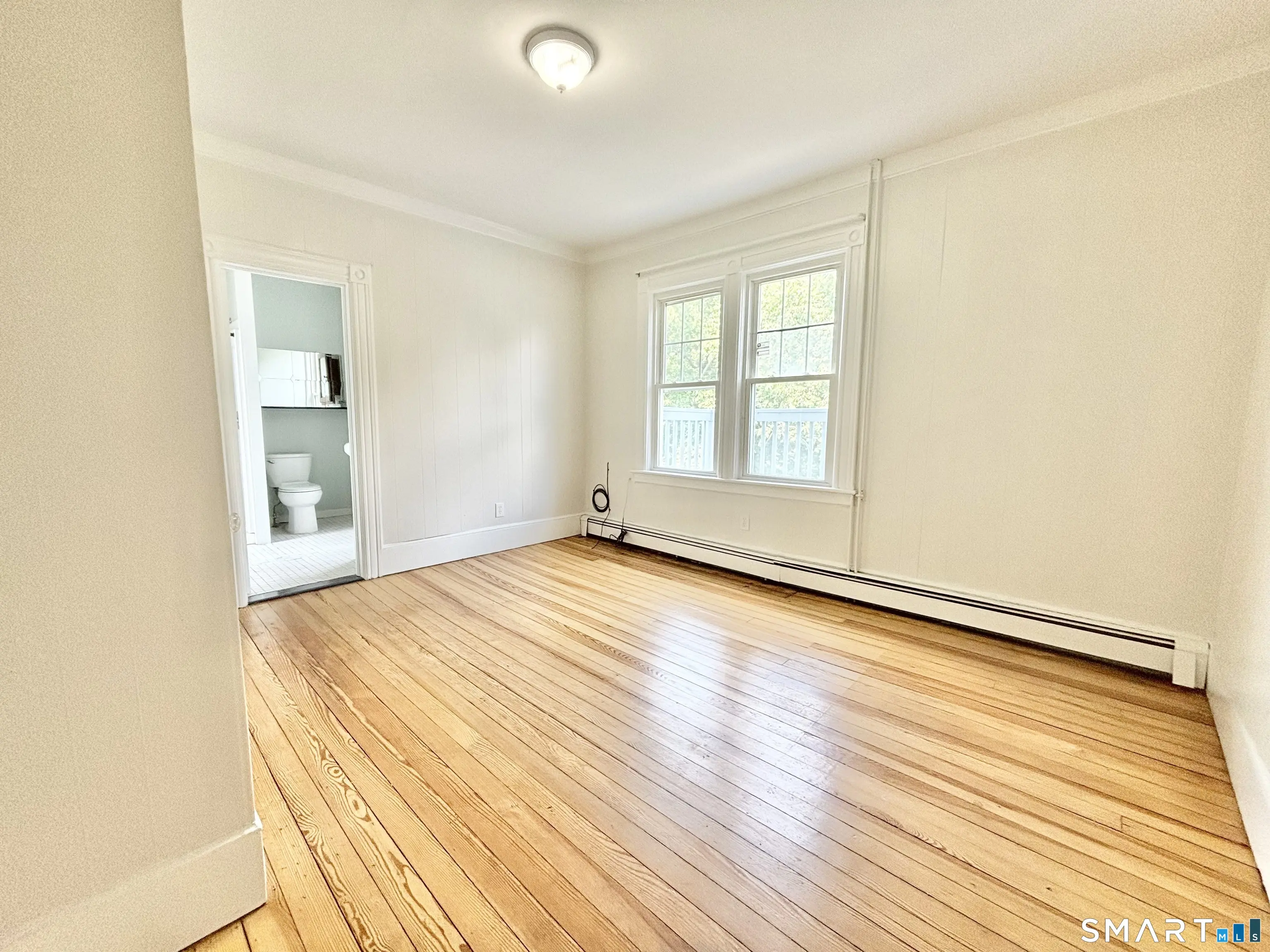 198 Ocean Drive East 2f, Stamford
