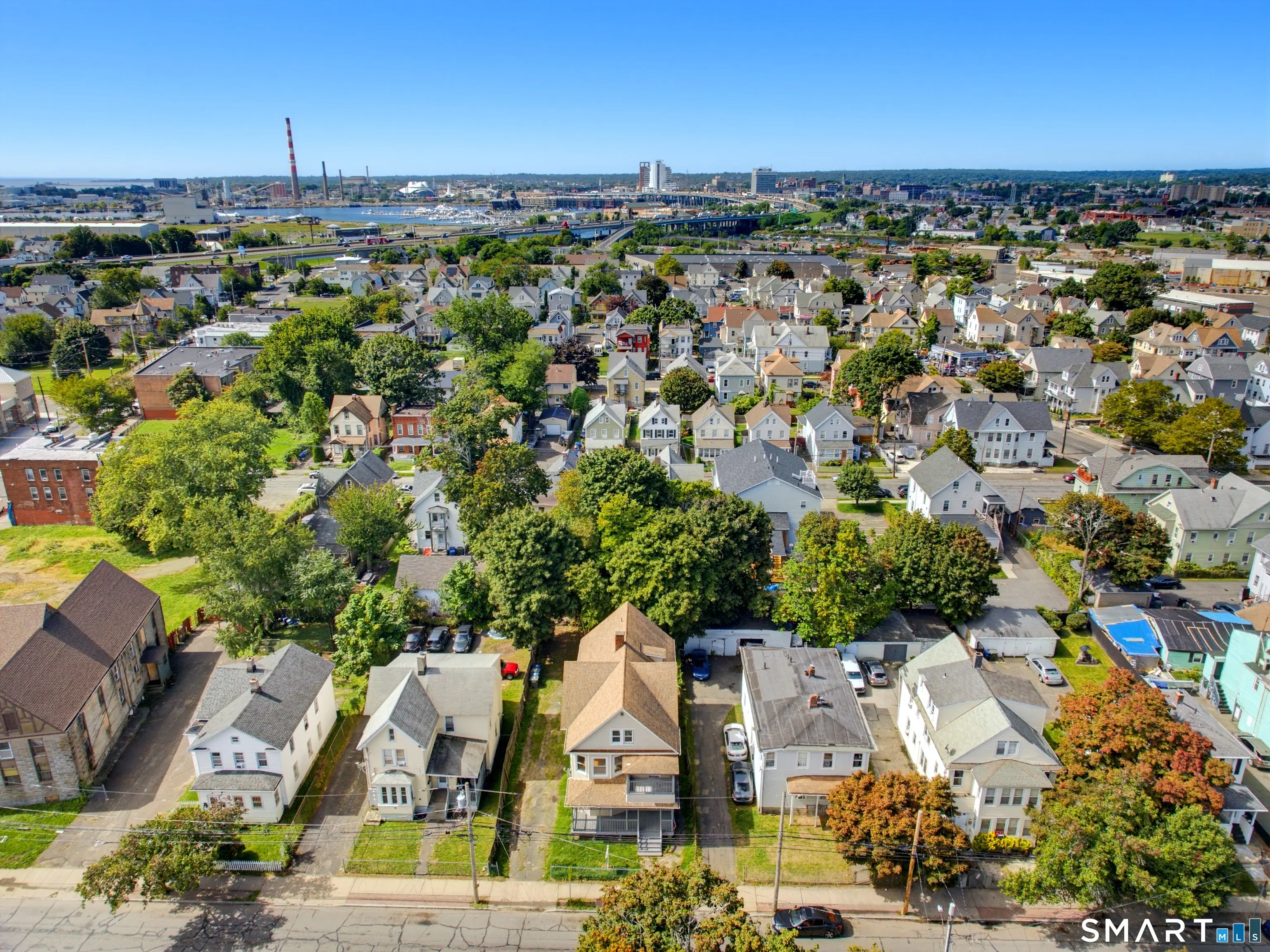 869 Central Avenue, Bridgeport