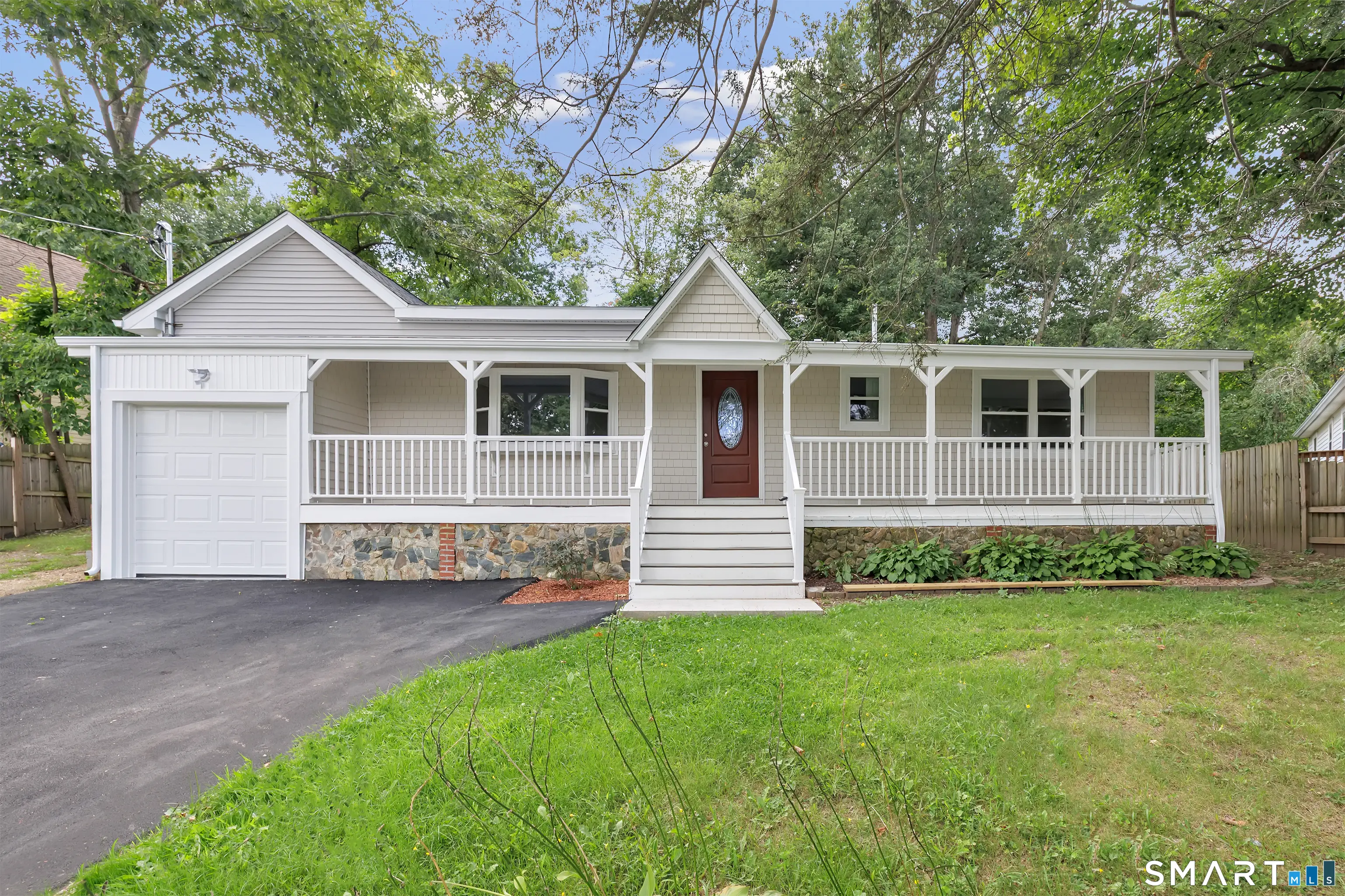 4 Fall Mountain Terrace, Plymouth