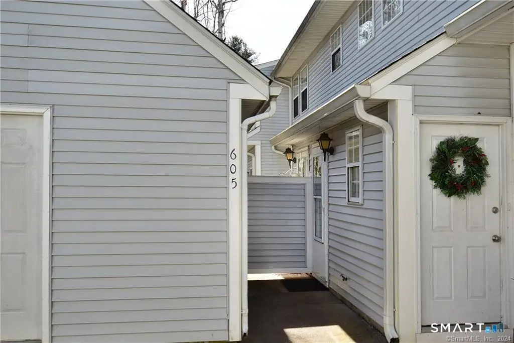 605 Spring Meadow Road 605, South Windsor