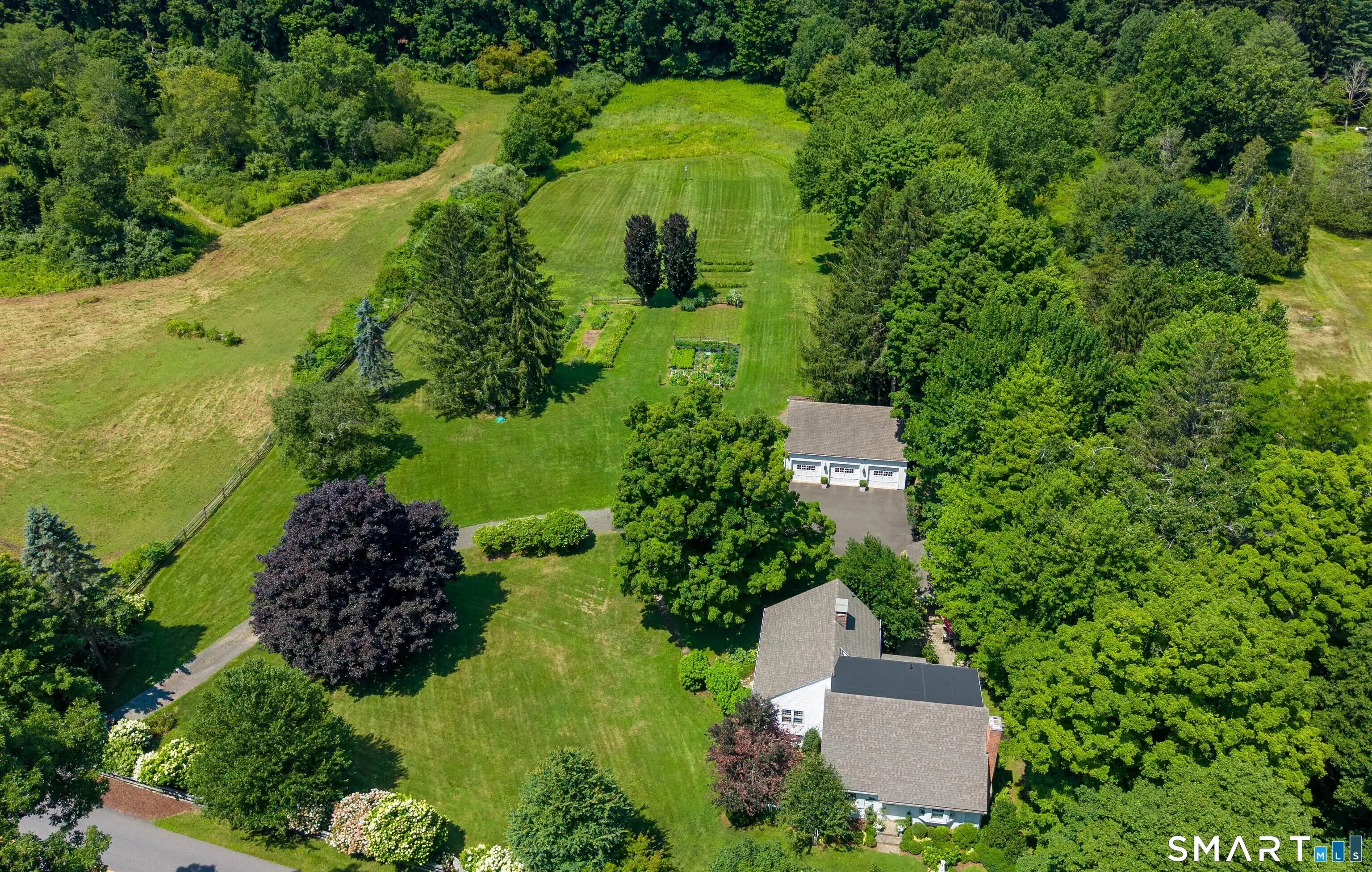 385 Middle Road Turnpike, Woodbury