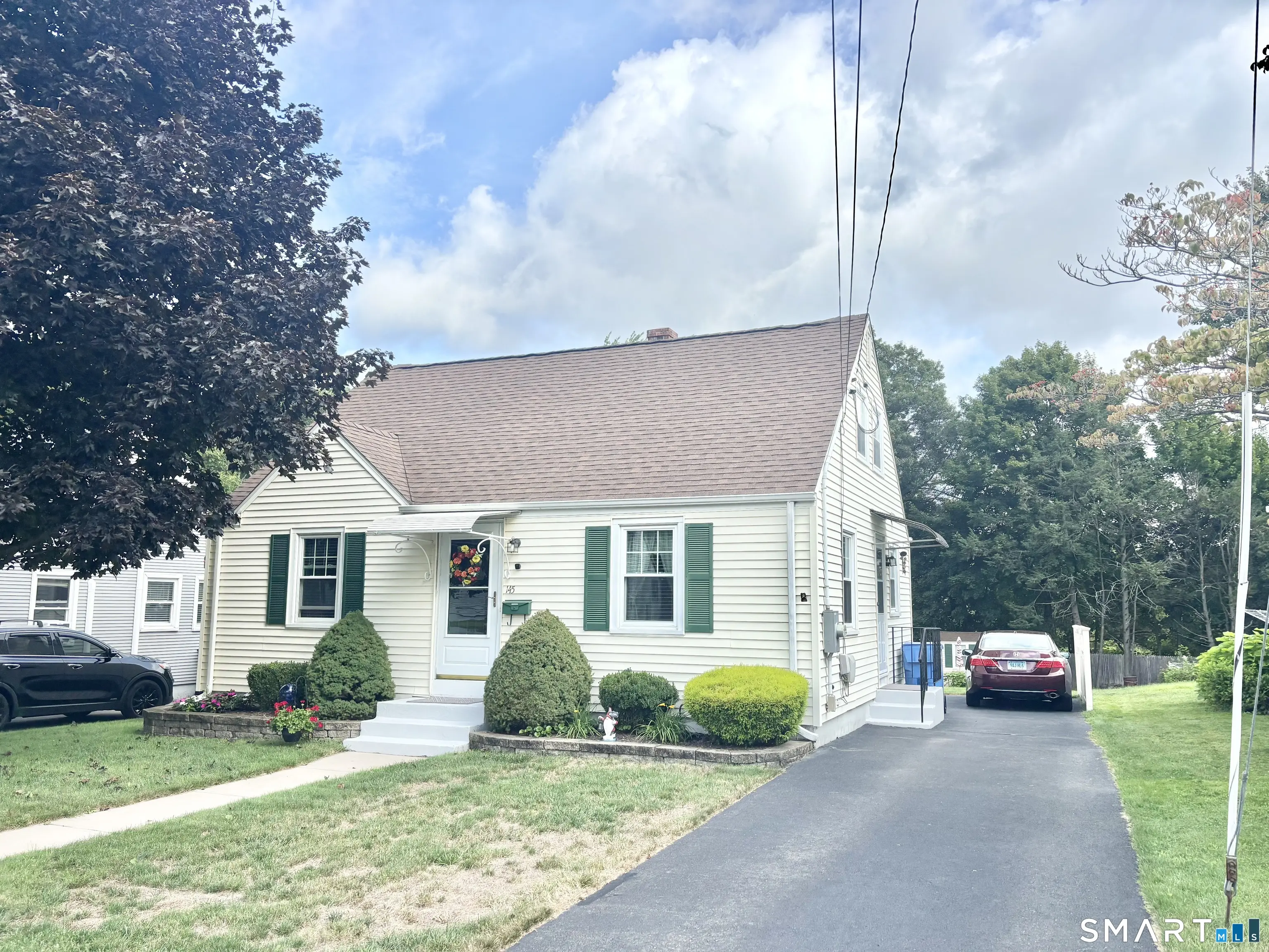 145 Loomis Street, Manchester
