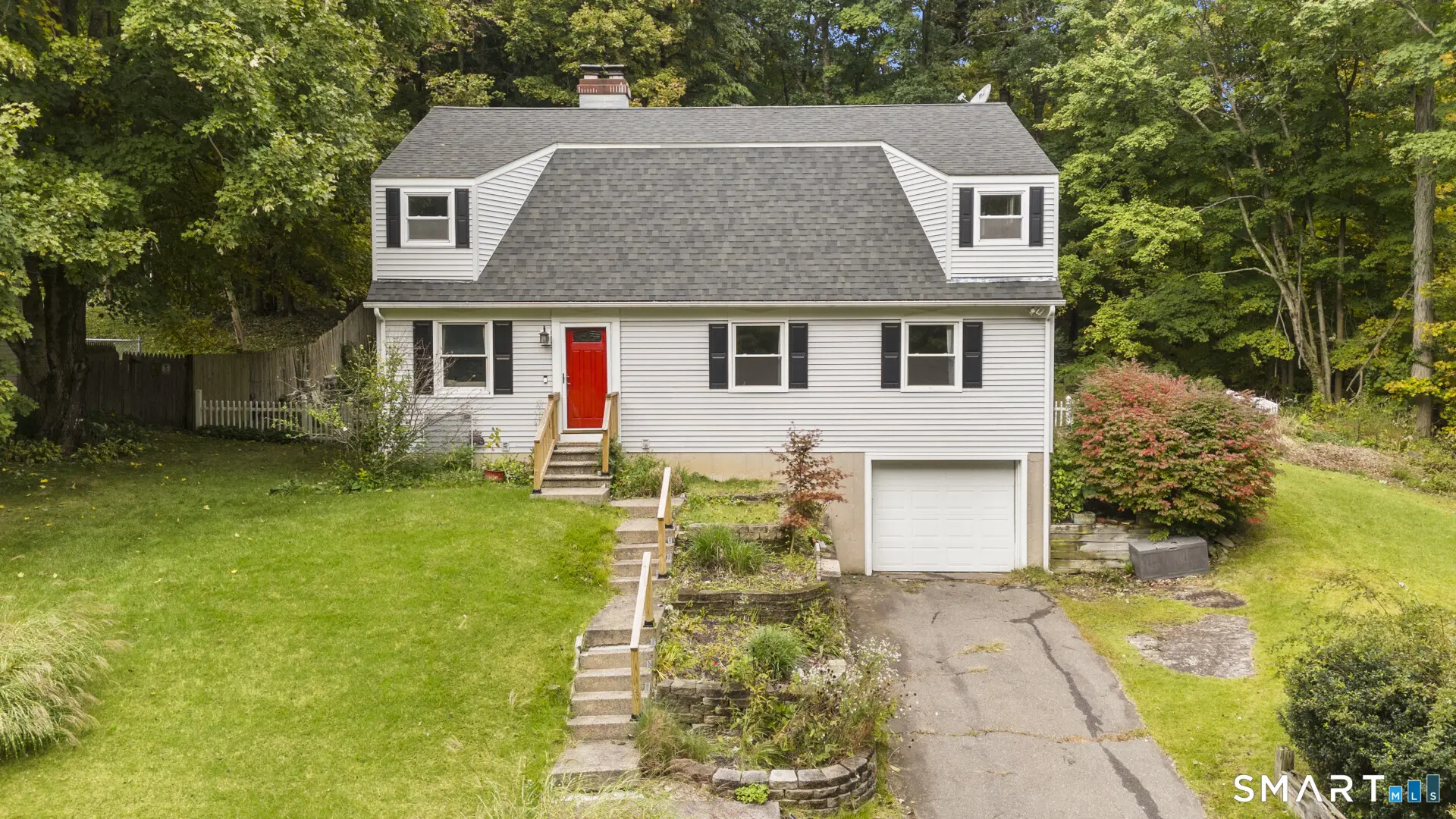 138 Red Robin Road, Naugatuck
