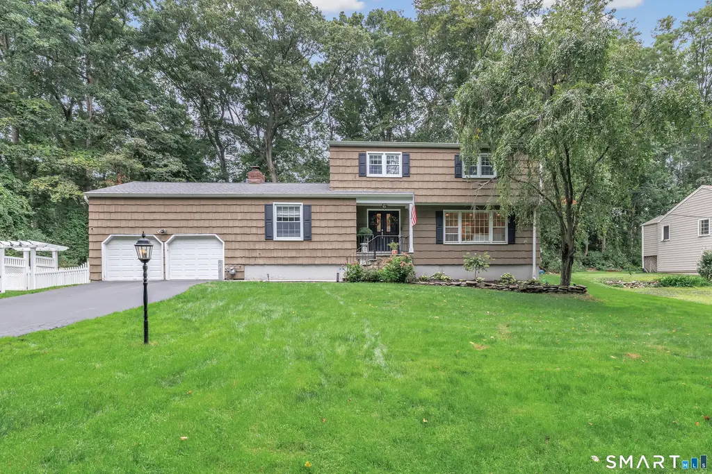 22 Sabina Road, Trumbull
