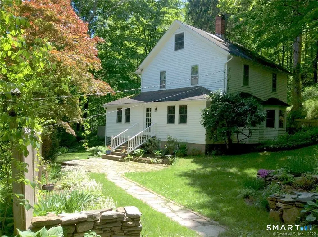 17 Church Hill Road, Washington
