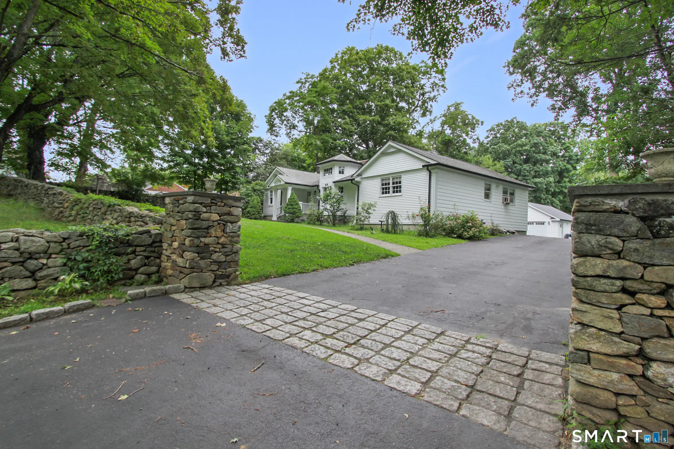 310 Plattsville Road, Trumbull
