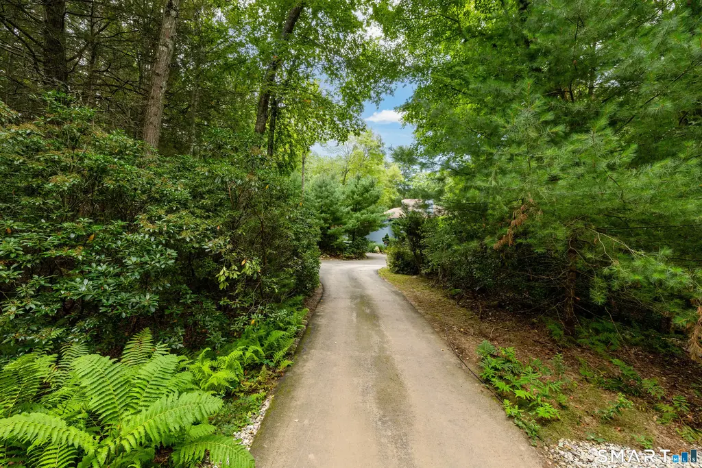 411 Cherry Brook Road, Canton