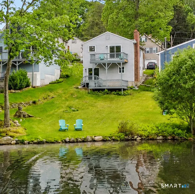 25 Fall Mountain Terrace, Plymouth