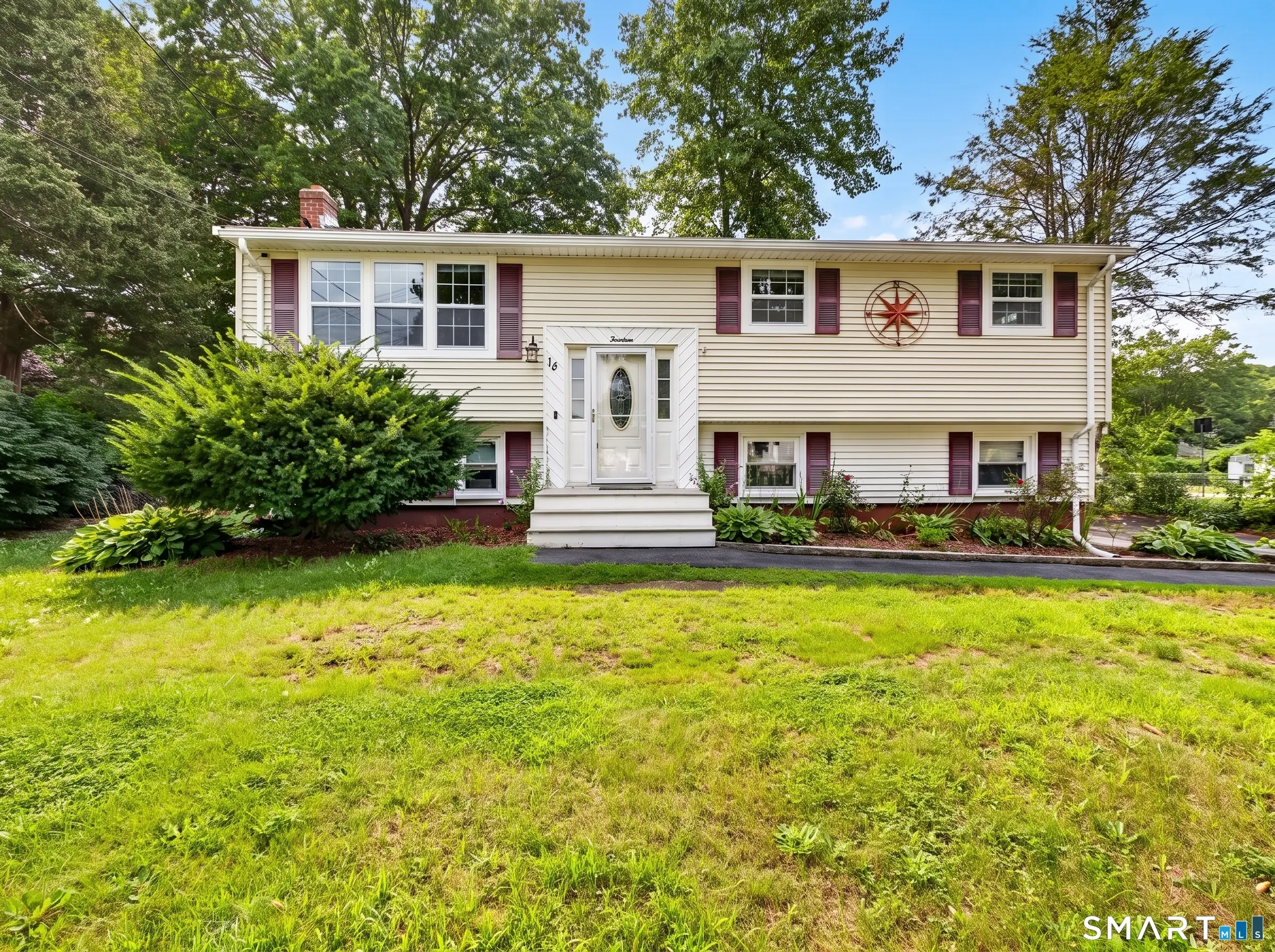 14 Brookside Lane, Groton
