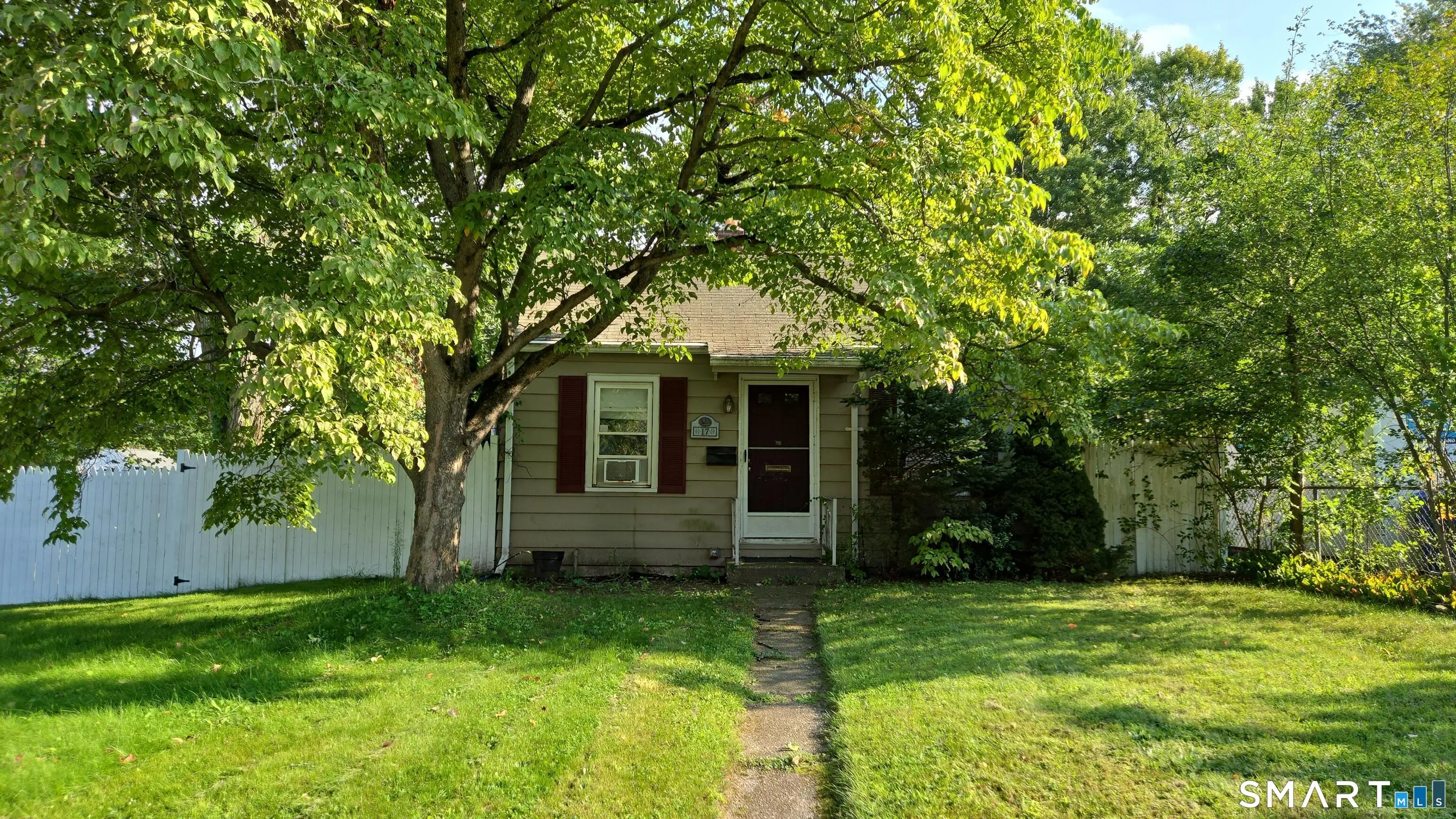 17 Canterbury Street, East Hartford