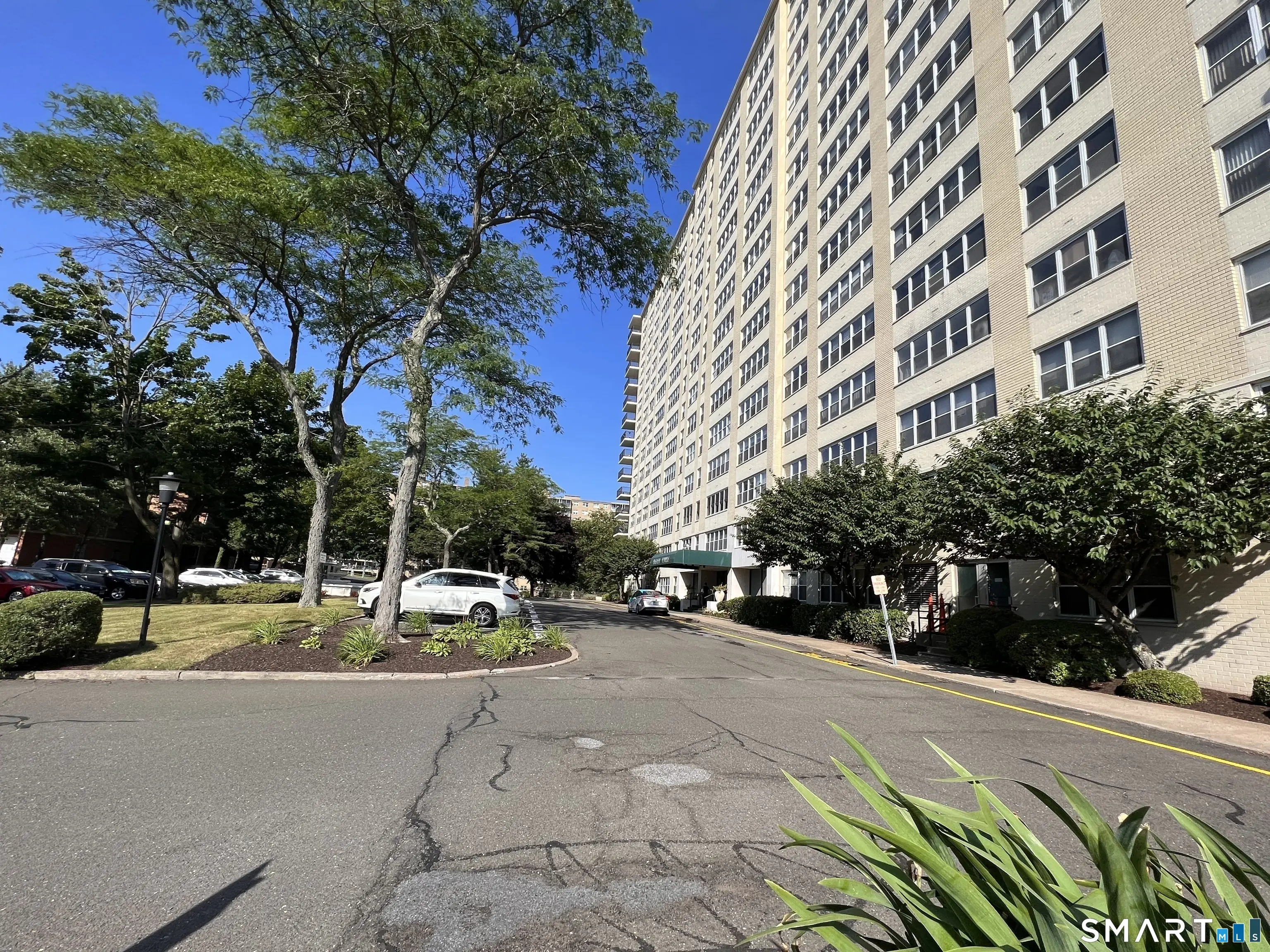 2625 Park Avenue 7r, Bridgeport