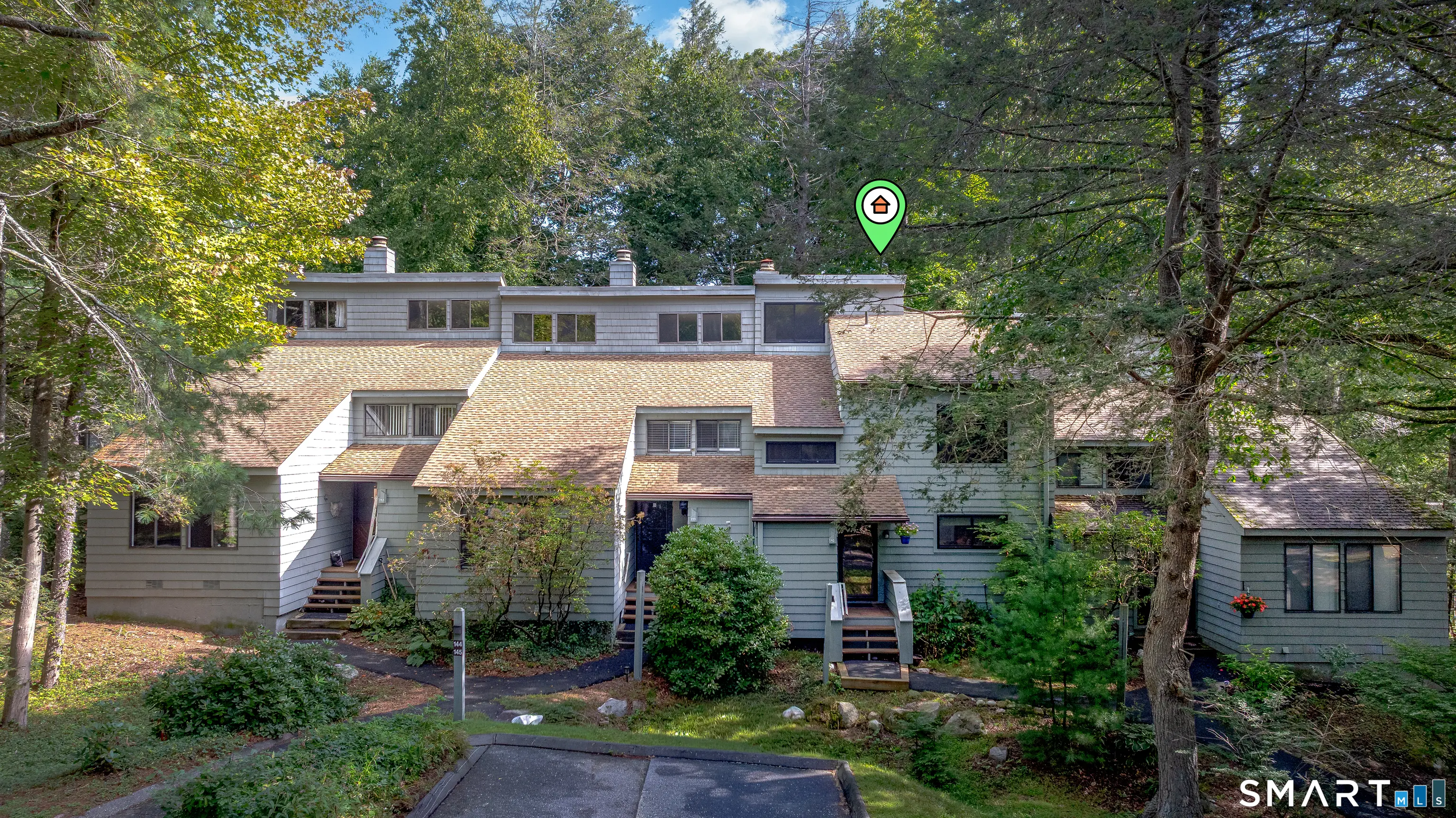 143 Old Farms Road 143, Torrington