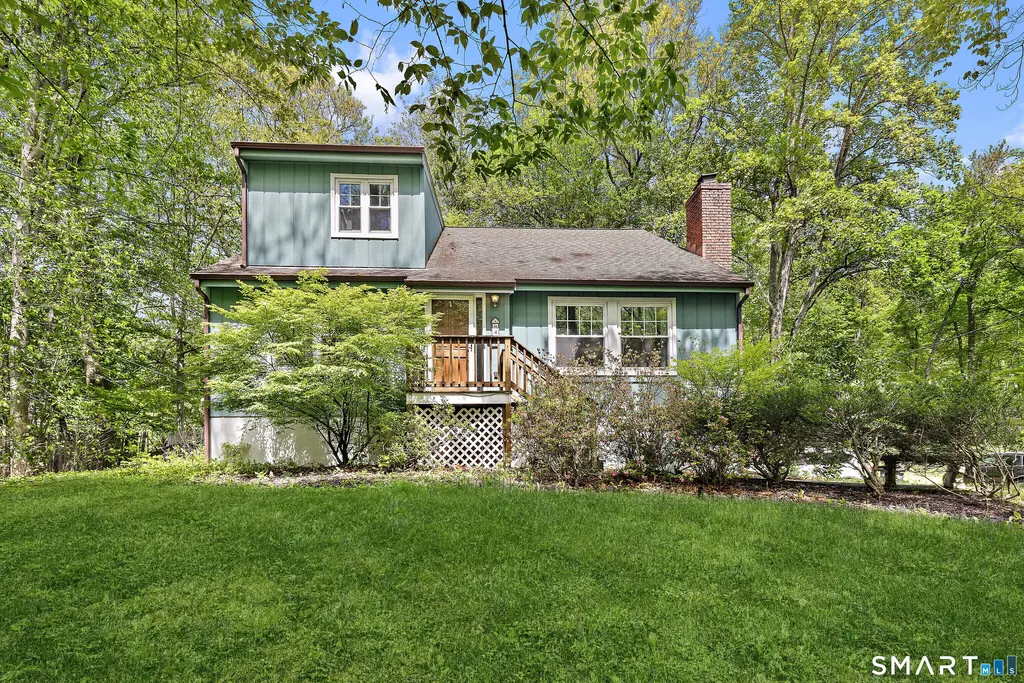 421 Chestnut Hill Road, Stamford