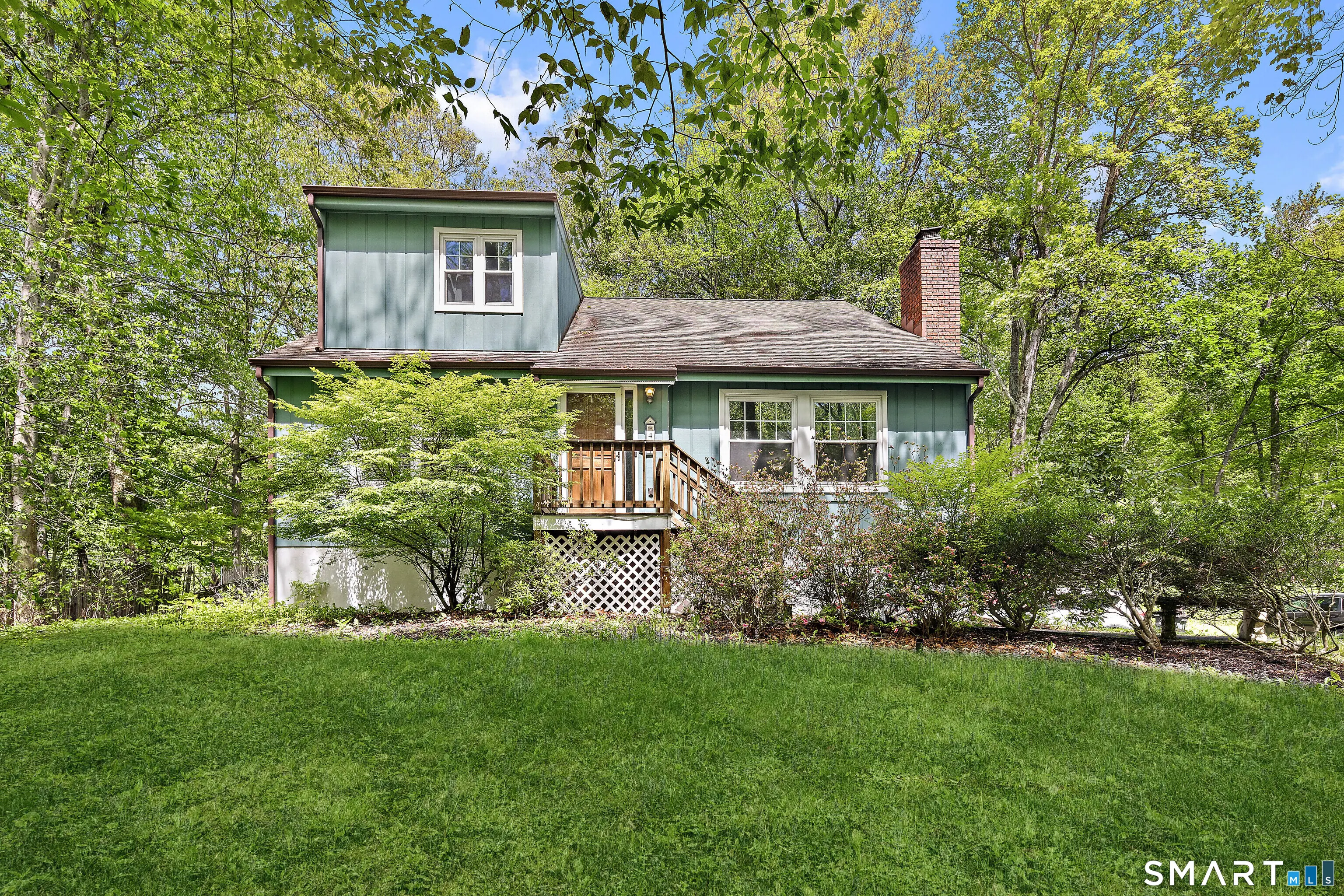 421 Chestnut Hill Road, Stamford