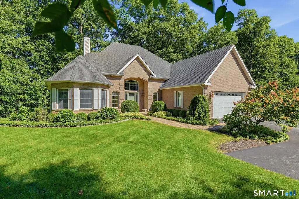 11 Stonewall Road, Salem