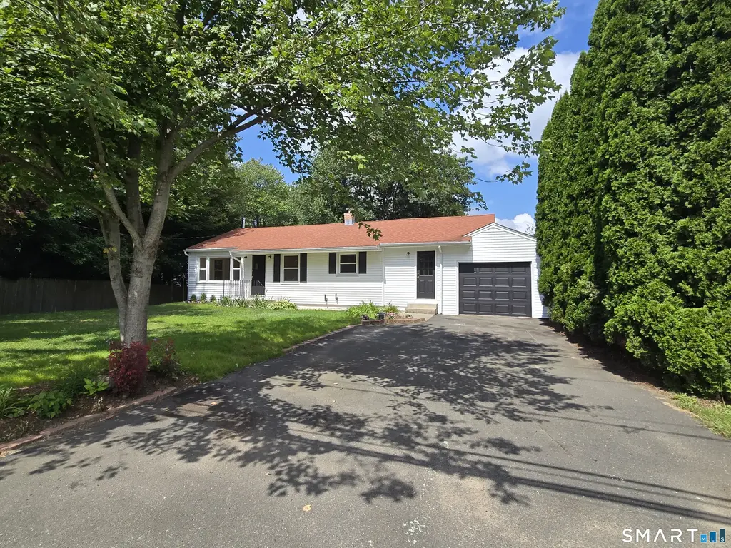 22 North Street, Wolcott