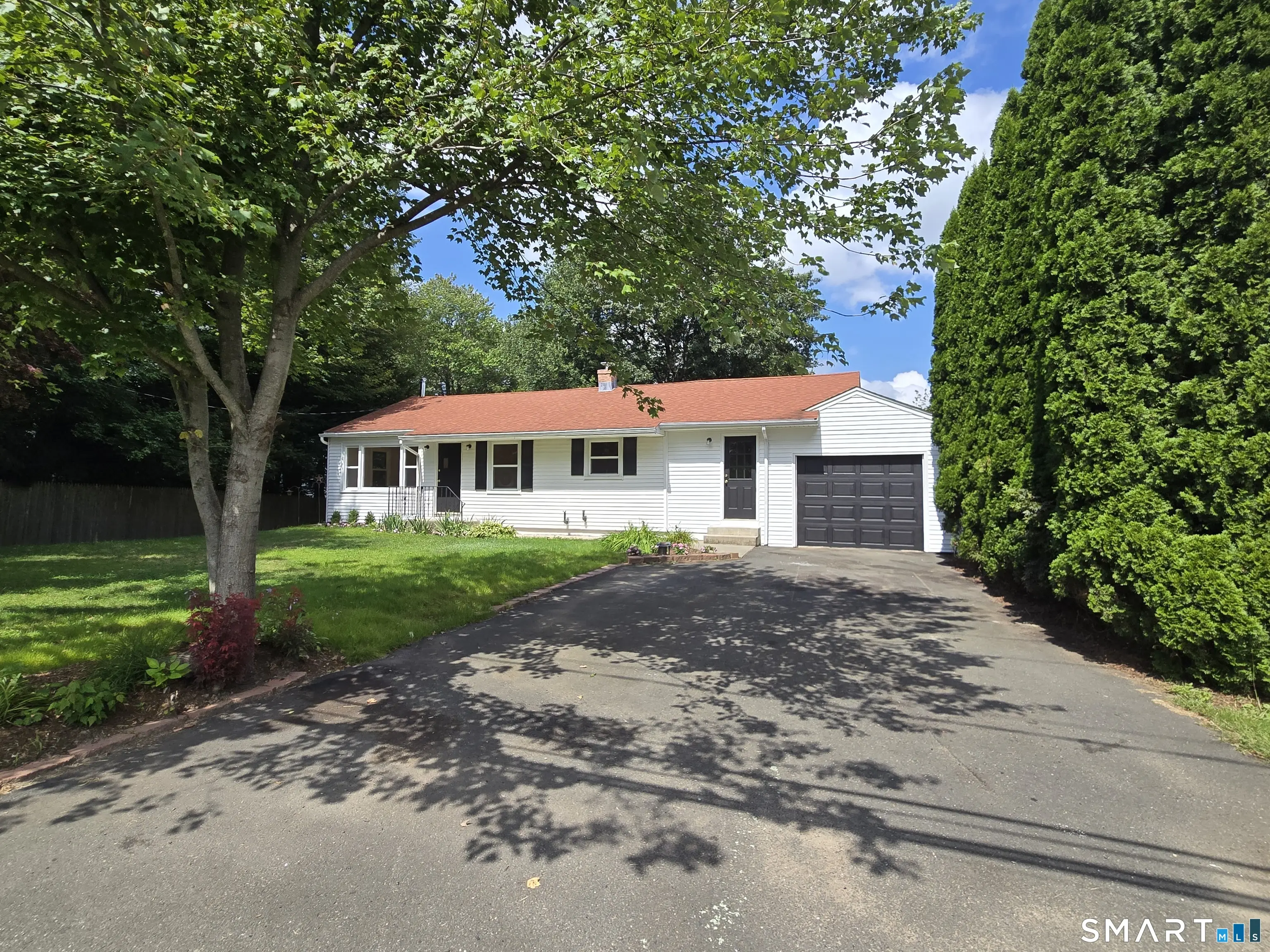 22 North Street, Wolcott
