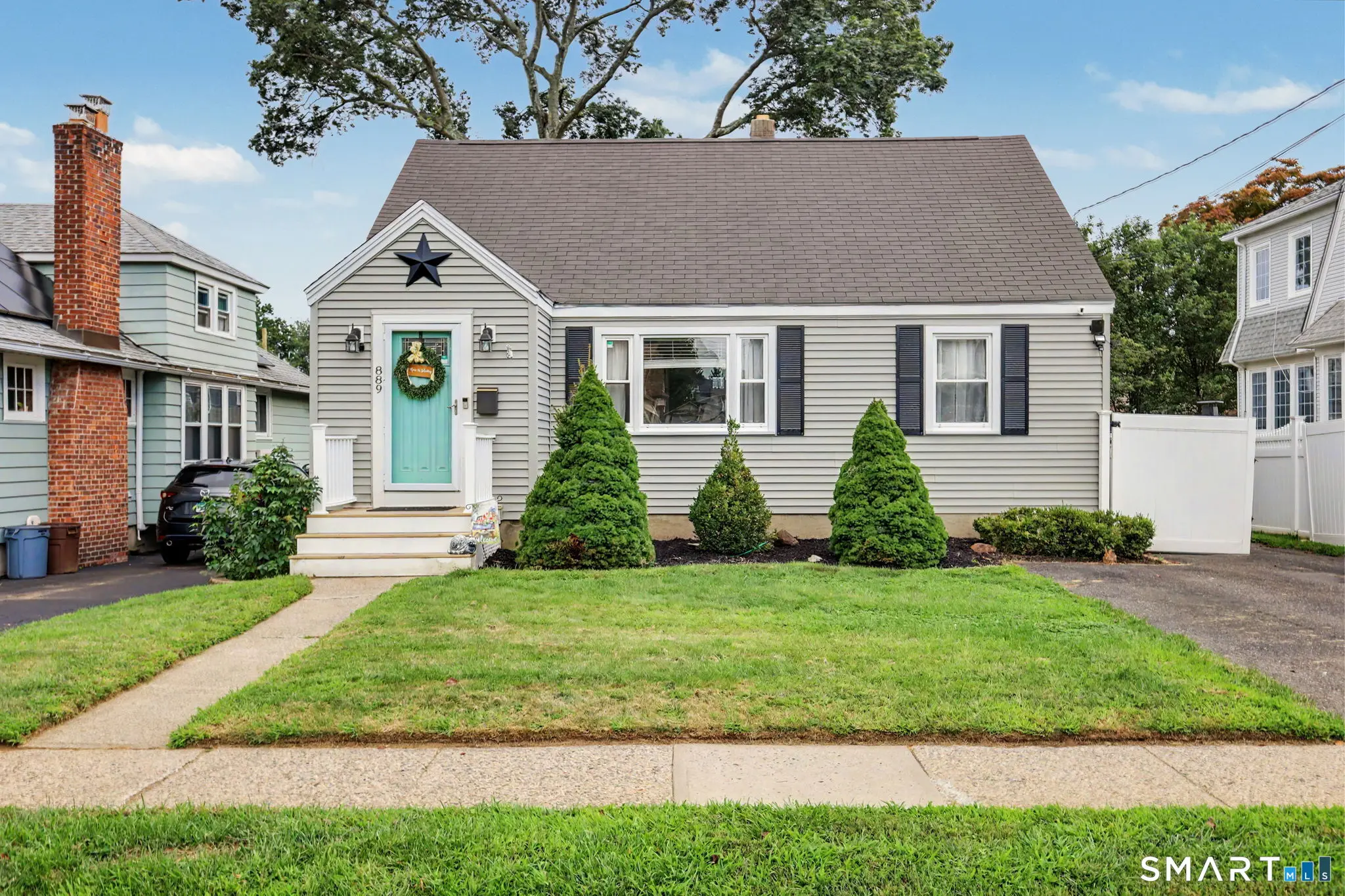 889 Wilcoxson Avenue, Stratford