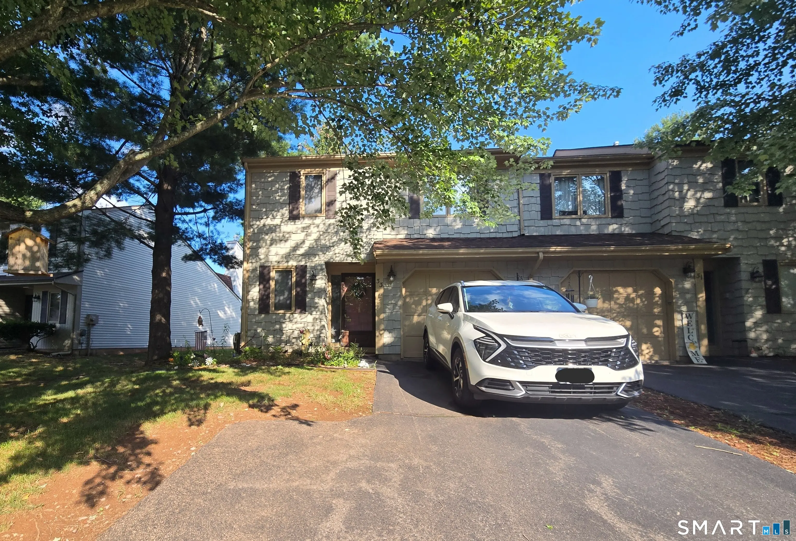 33 Cortland Way 33, Newington