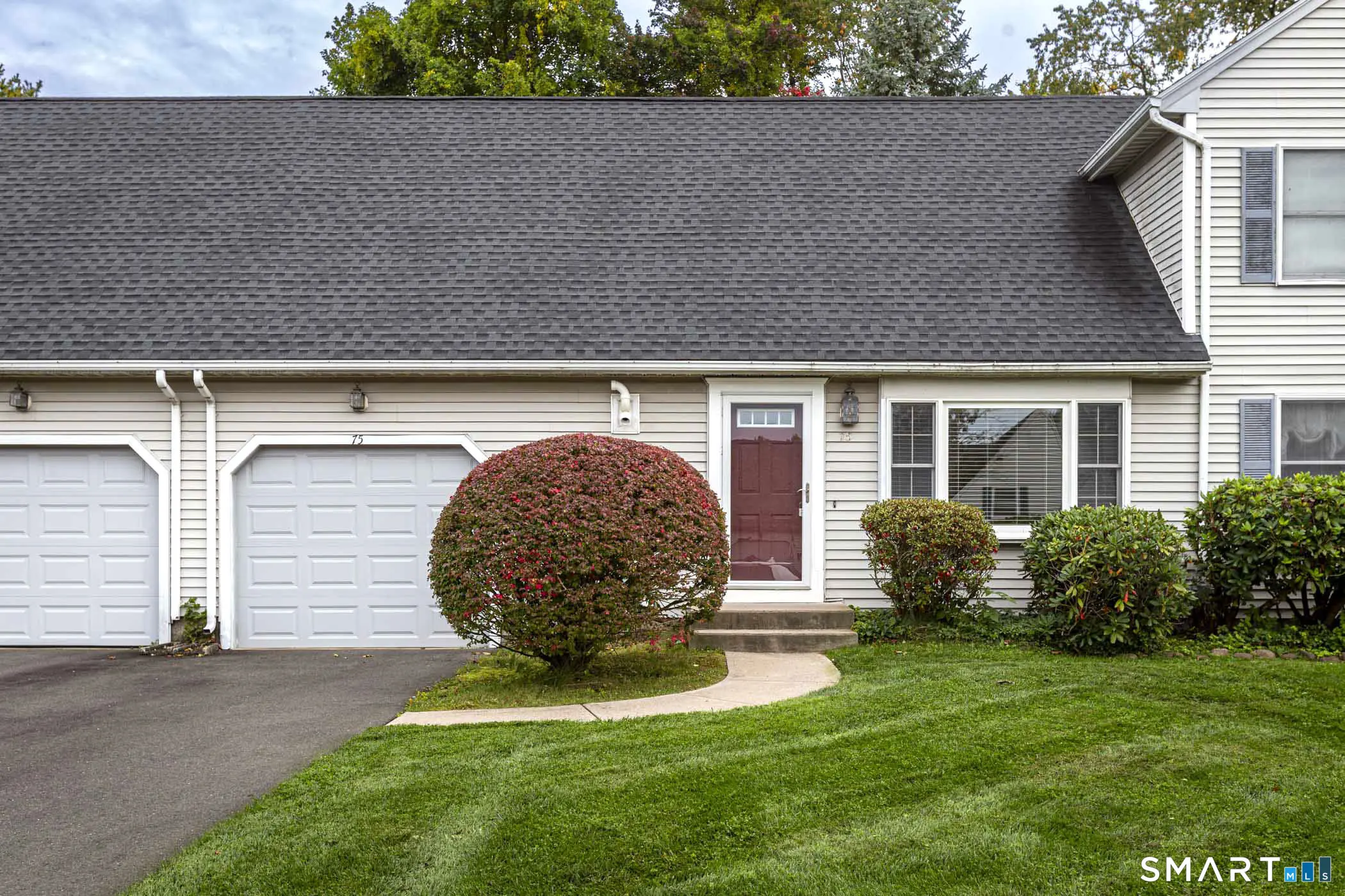 75 Deer Run Trail, Manchester