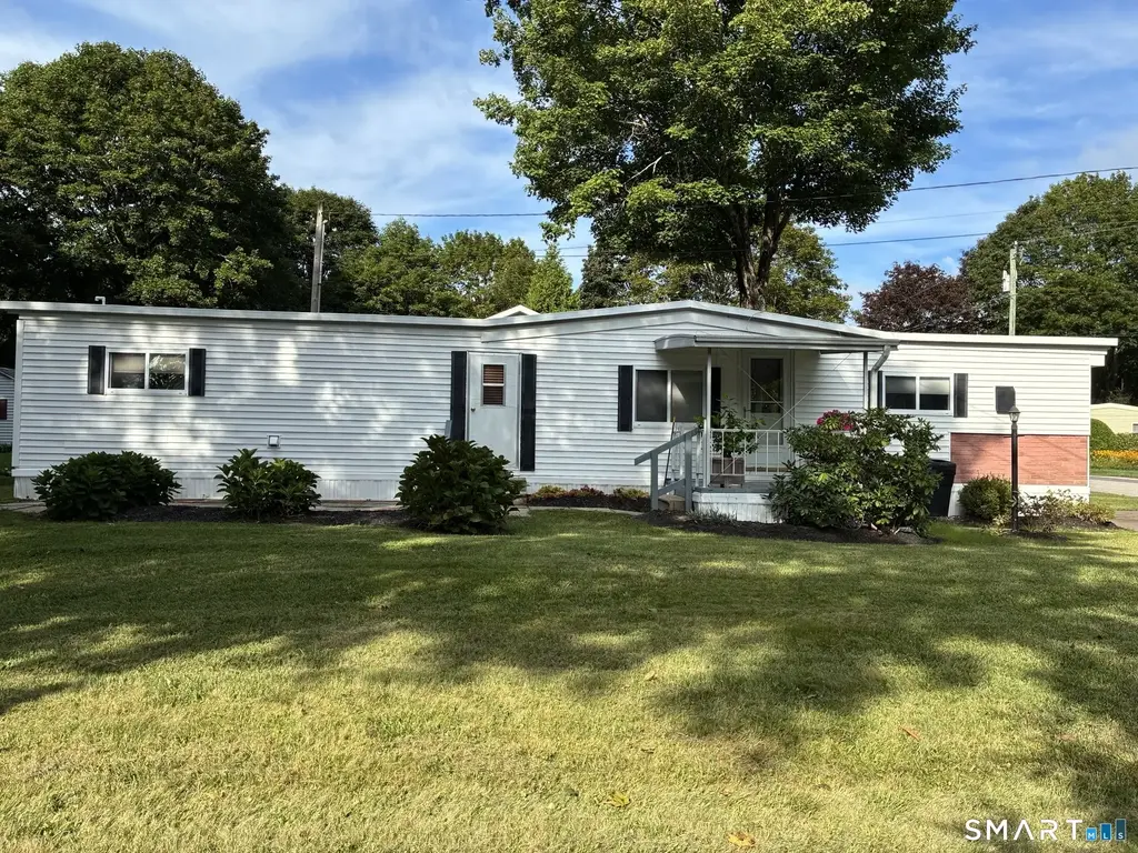 12 Country Club Trail, Killingworth