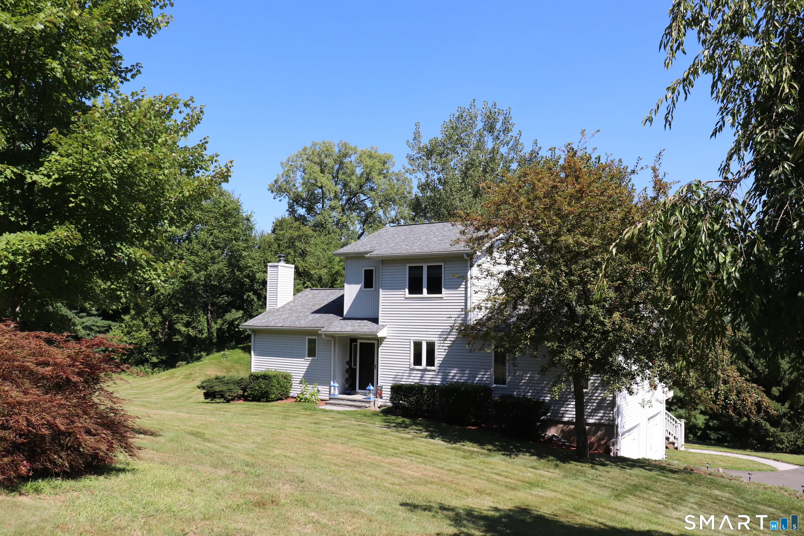 2-b Metacomet Drive, East Granby