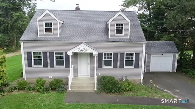 88 Vineyard Road, Hamden