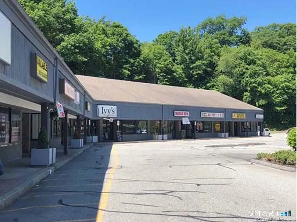316 Boston Post Road, Waterford