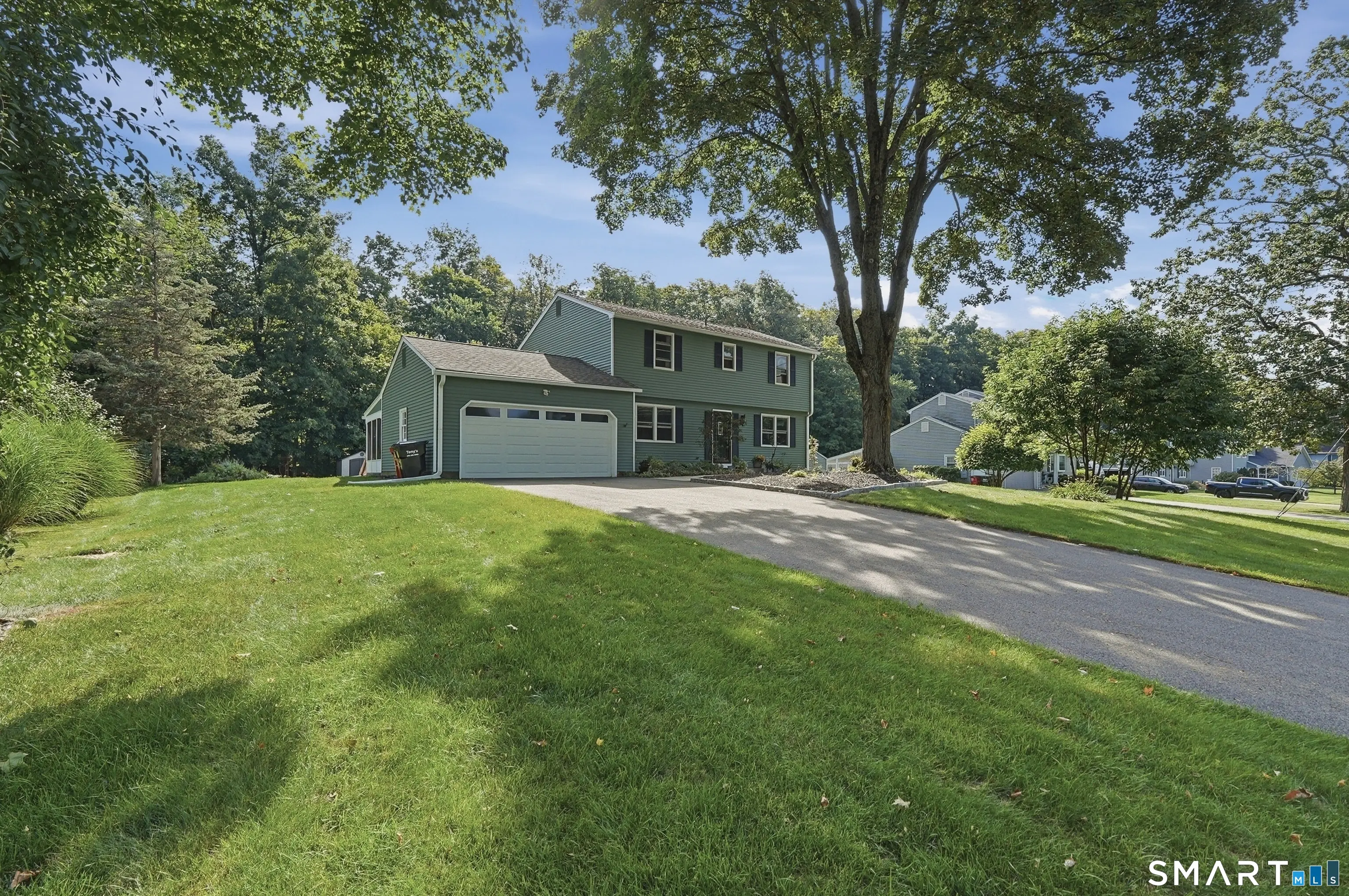 129 Mayflower Lane, Meriden
