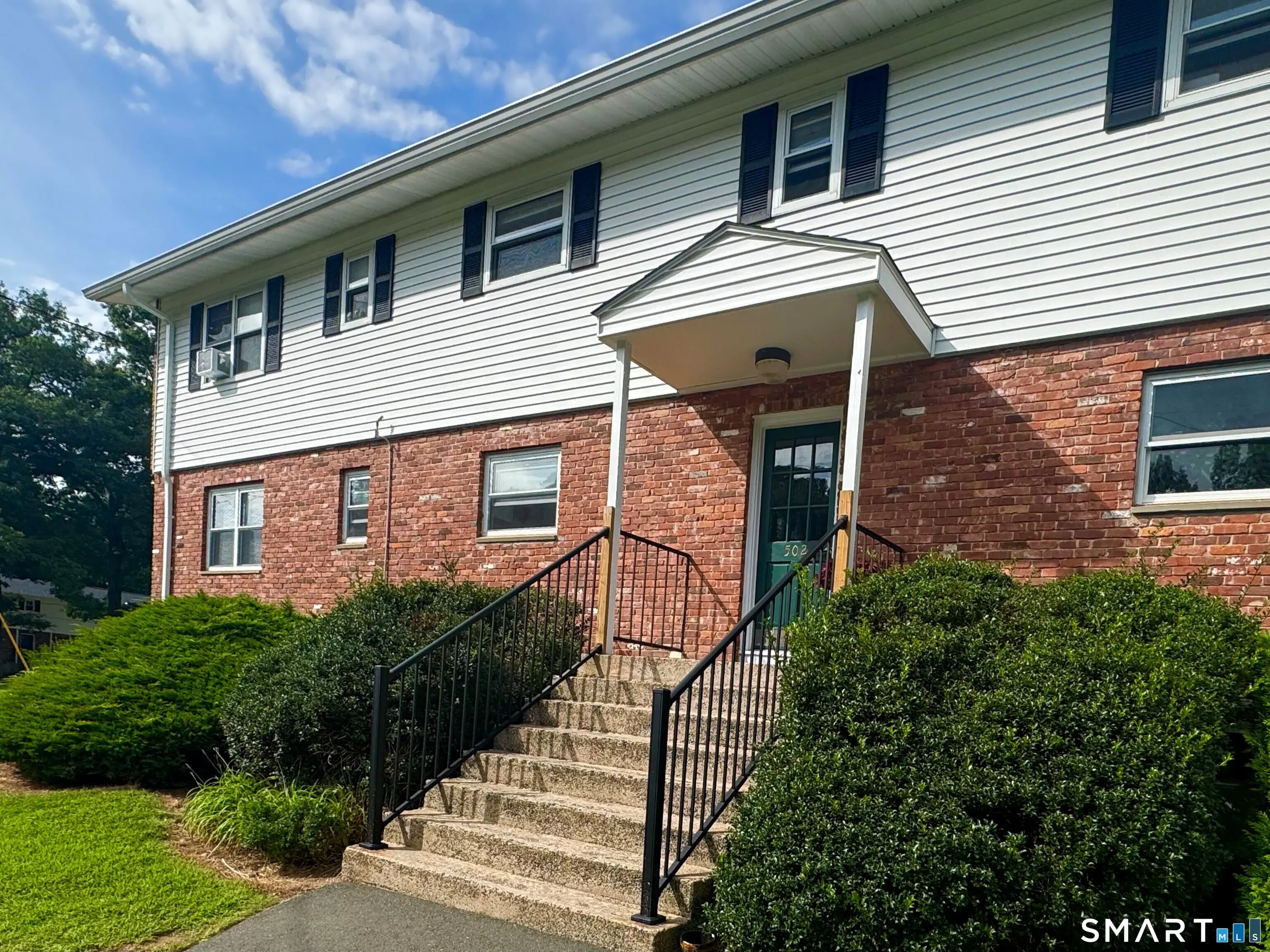 502 Oak Avenue 17, Cheshire
