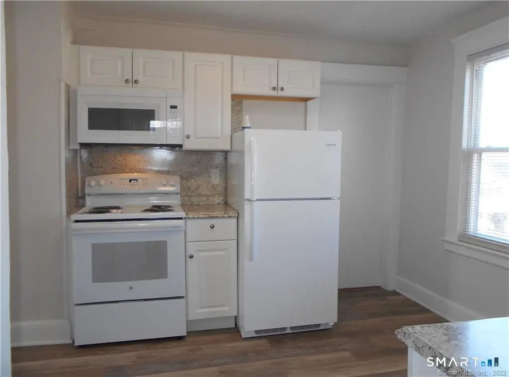 53 Anthony Street 3rd Fl, New Haven