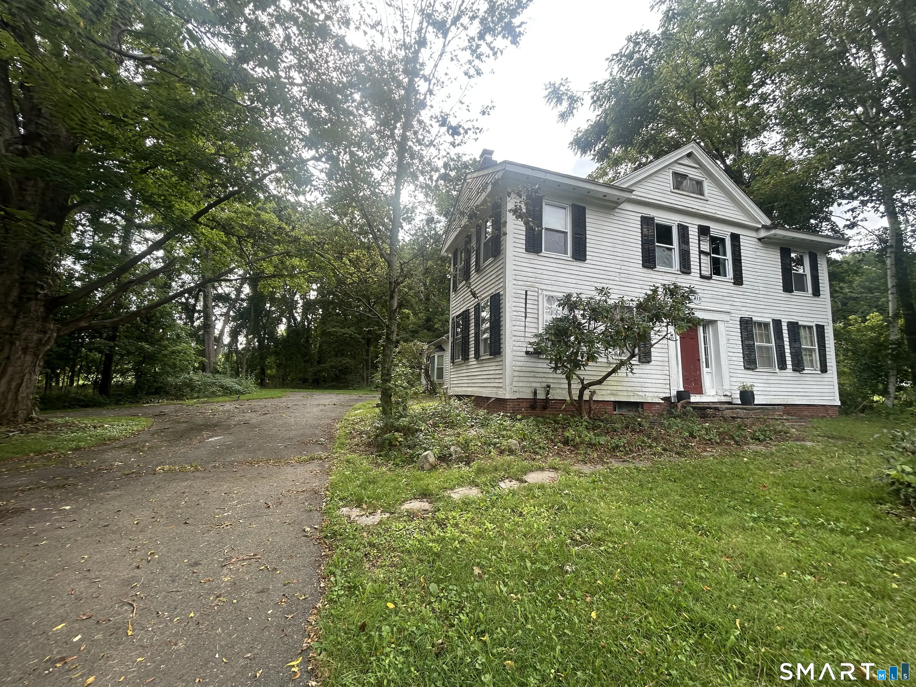 433 Simsbury Road, Bloomfield