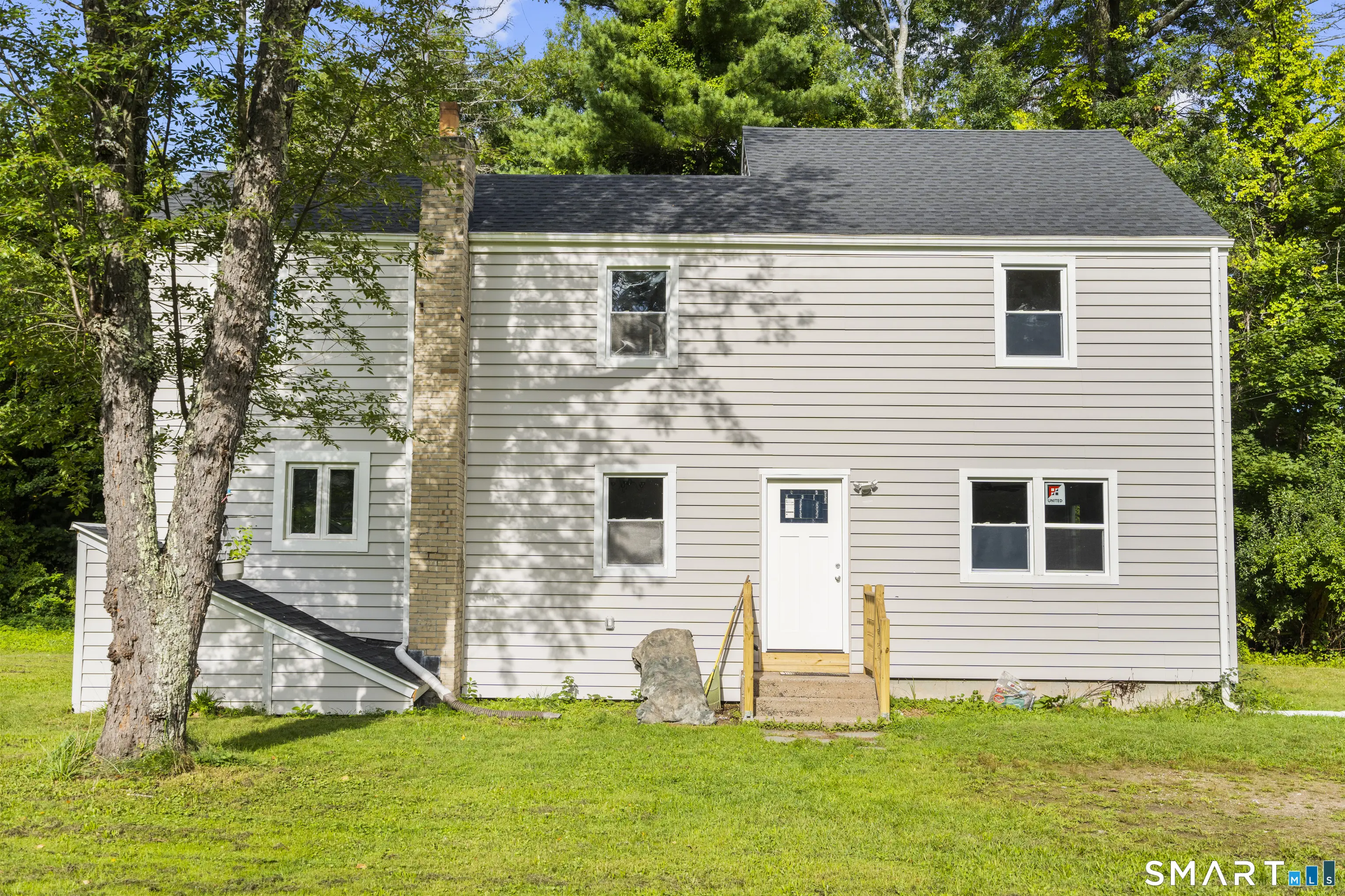 16 Griffin Road South, Bloomfield