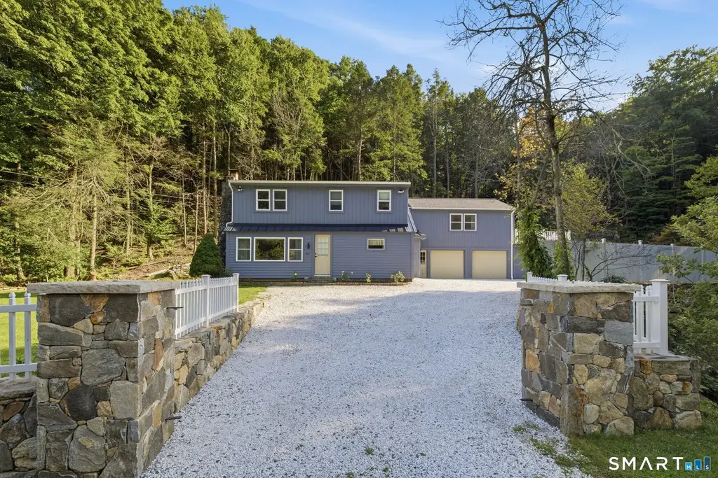 497 Cornwall Bridge Road, Sharon