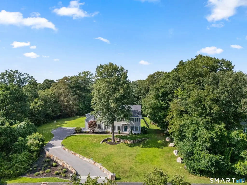 211 Cooper Hill Road, Southbury