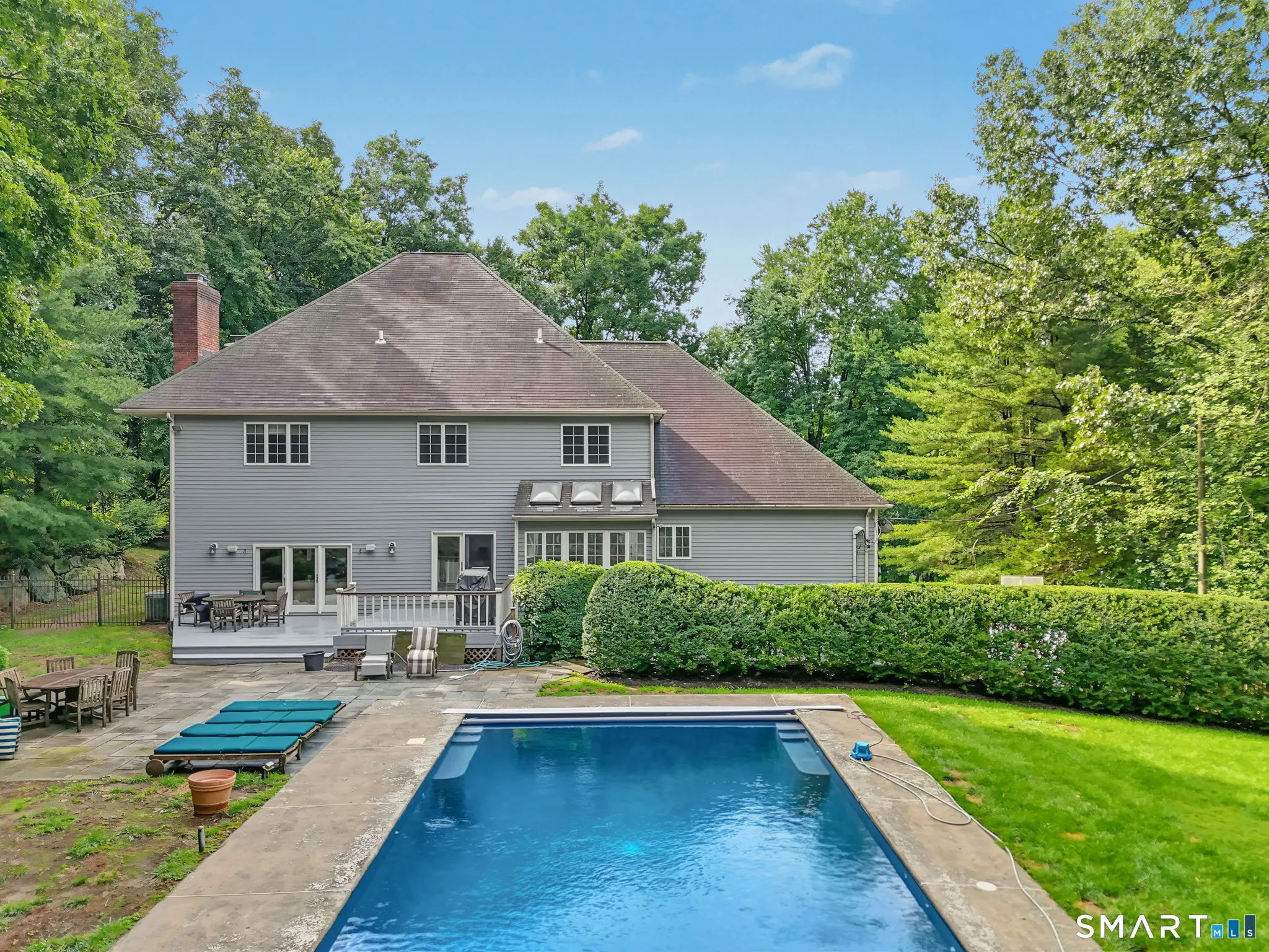 97 Brookhollow Lane, Stamford