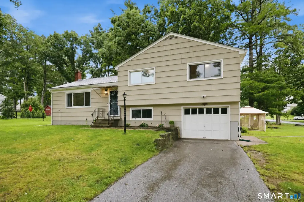159 Crestview Drive, Colchester