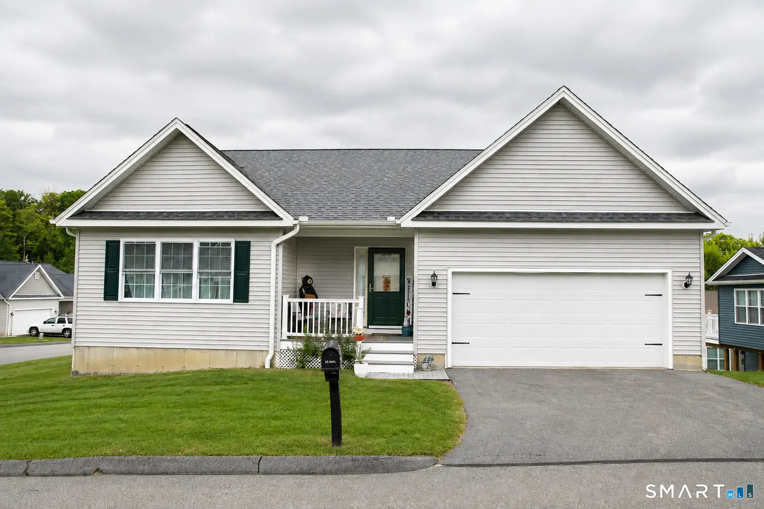 17 Hannah Way, Harwinton