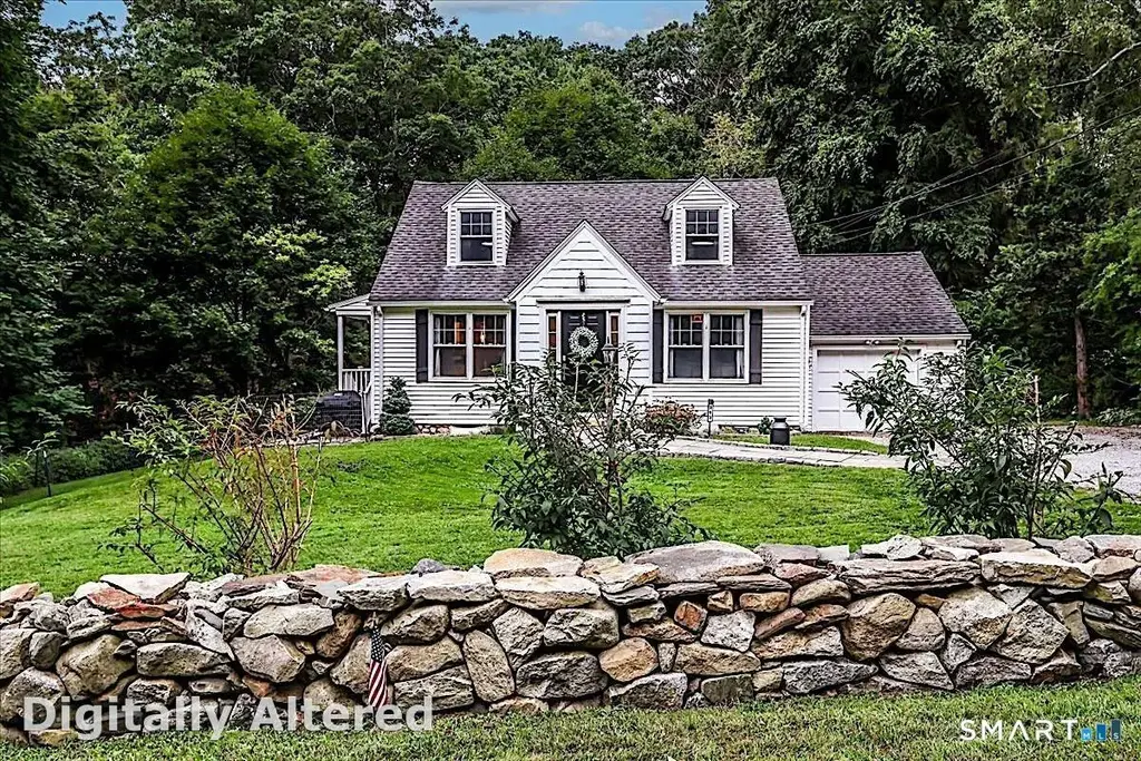 313 Torrington Road, Litchfield